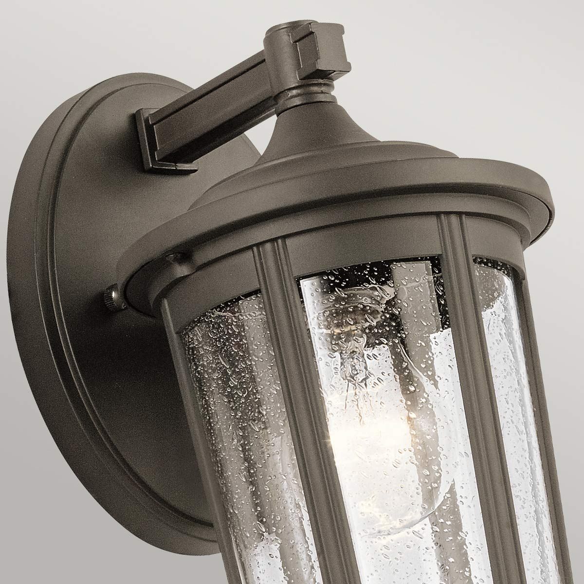 Quintiesse Fairfield Single Medium Wall Lantern - Olde Bronze