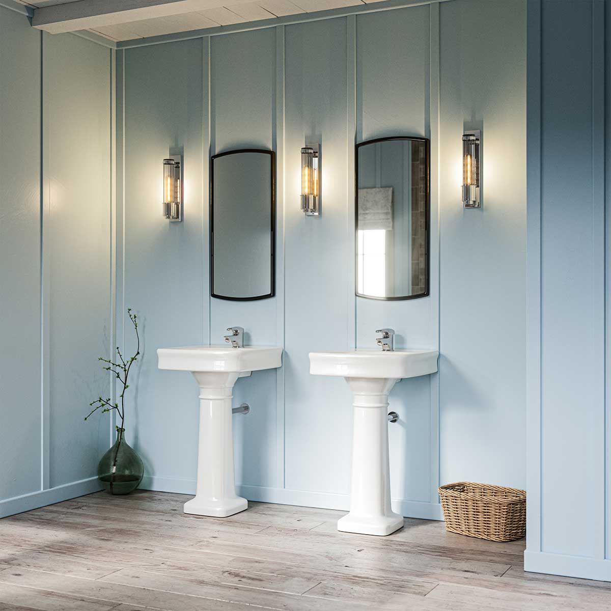 Quintiesse Wellington Single Bathroom Wall Light - Polished Chrome