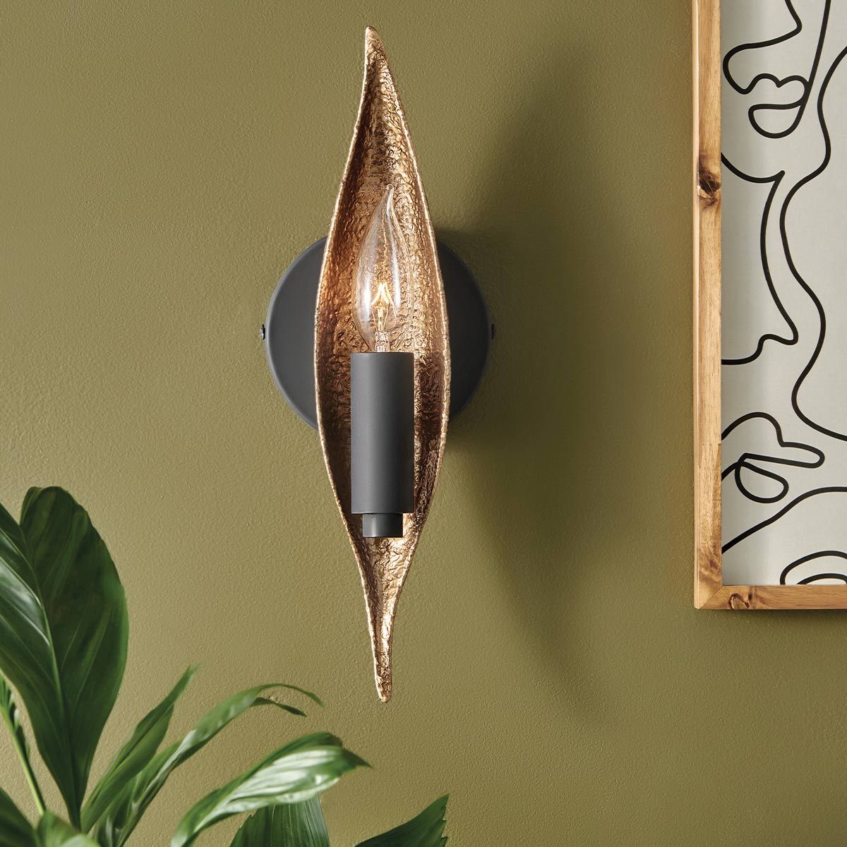 Quintiesse Willow Single Wall Light - Carbon Black with Deluxe Gold