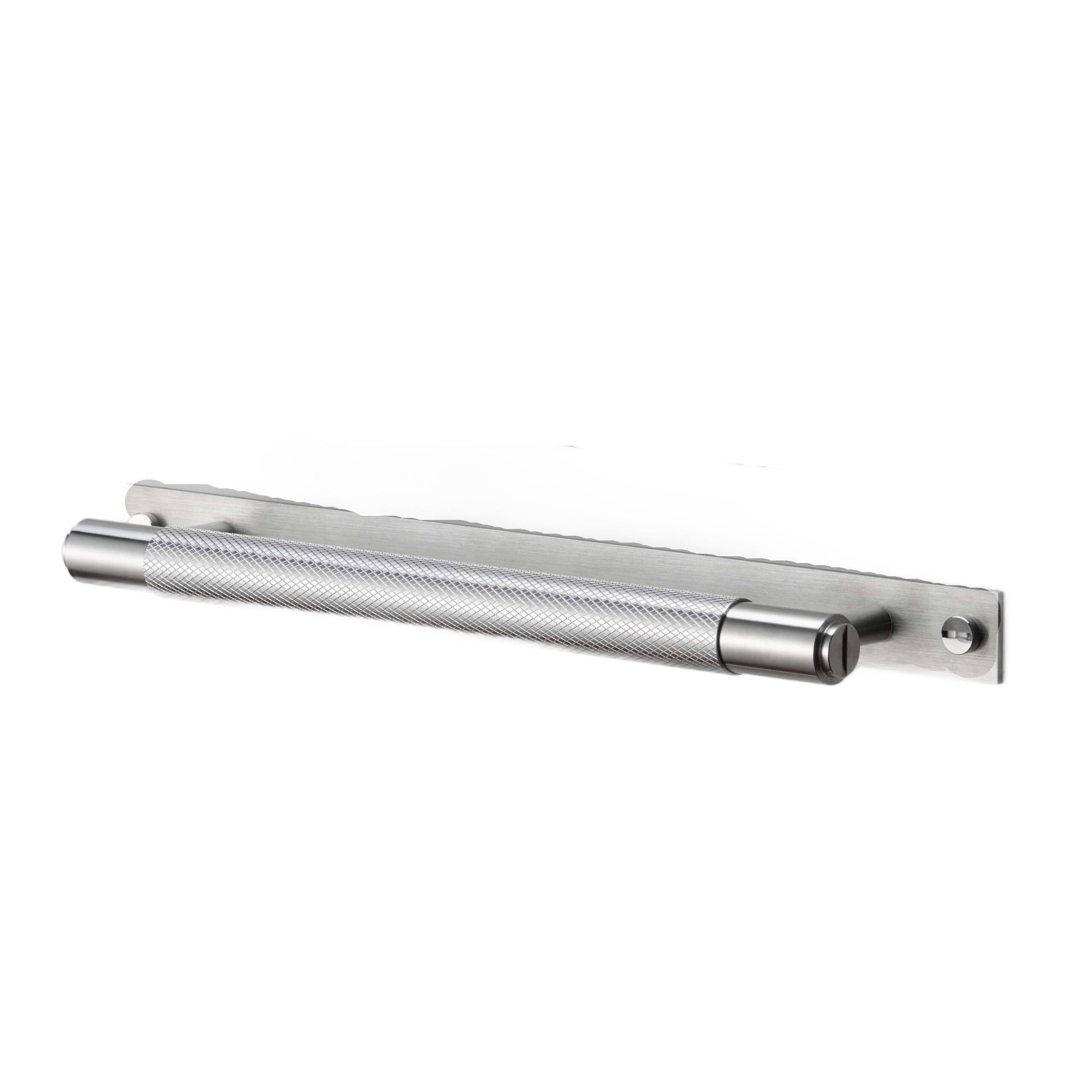 Buster + Punch Pull Bar - Plate - Cross Knurl - Medium