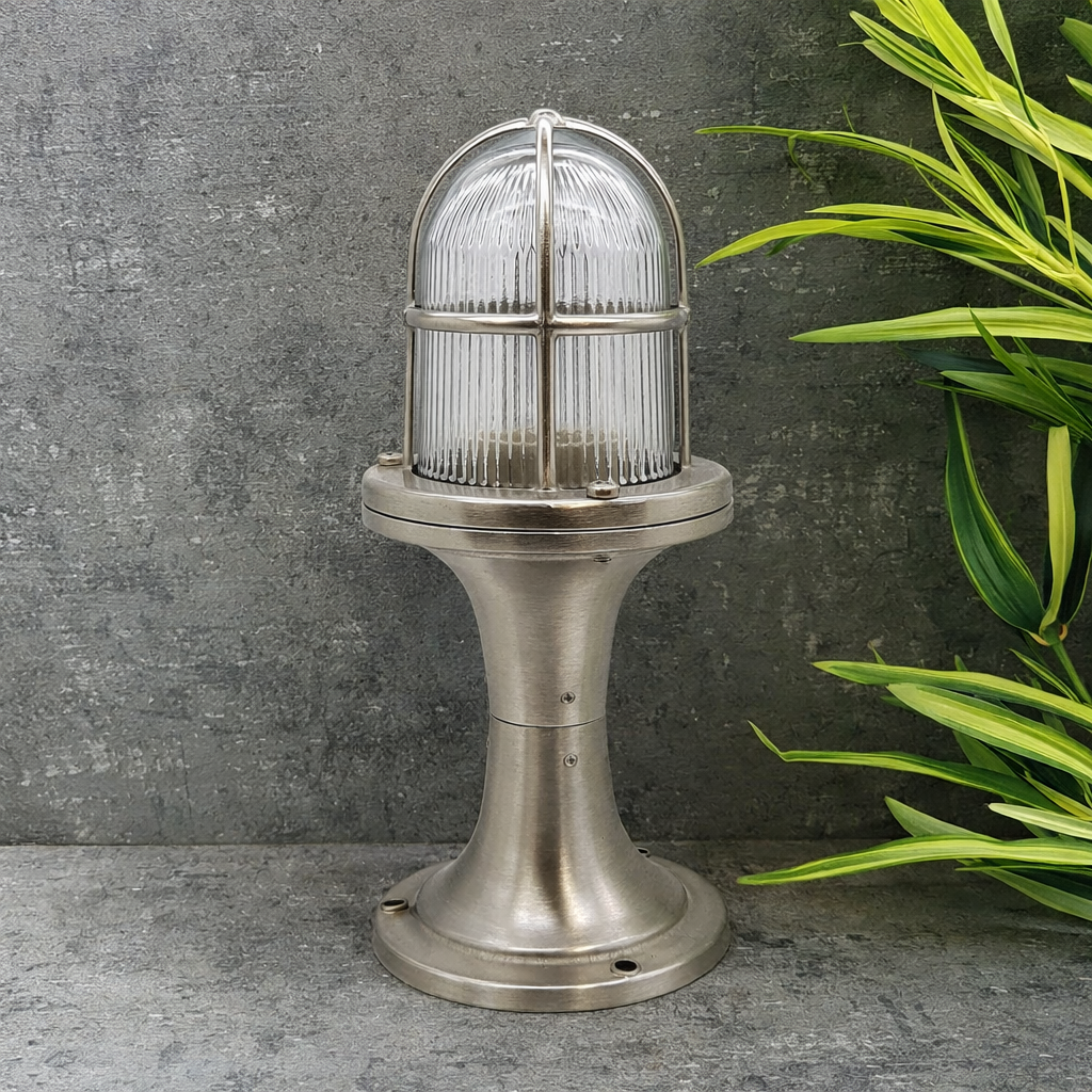Navigator Wellington Post Lantern - Satin Nickel