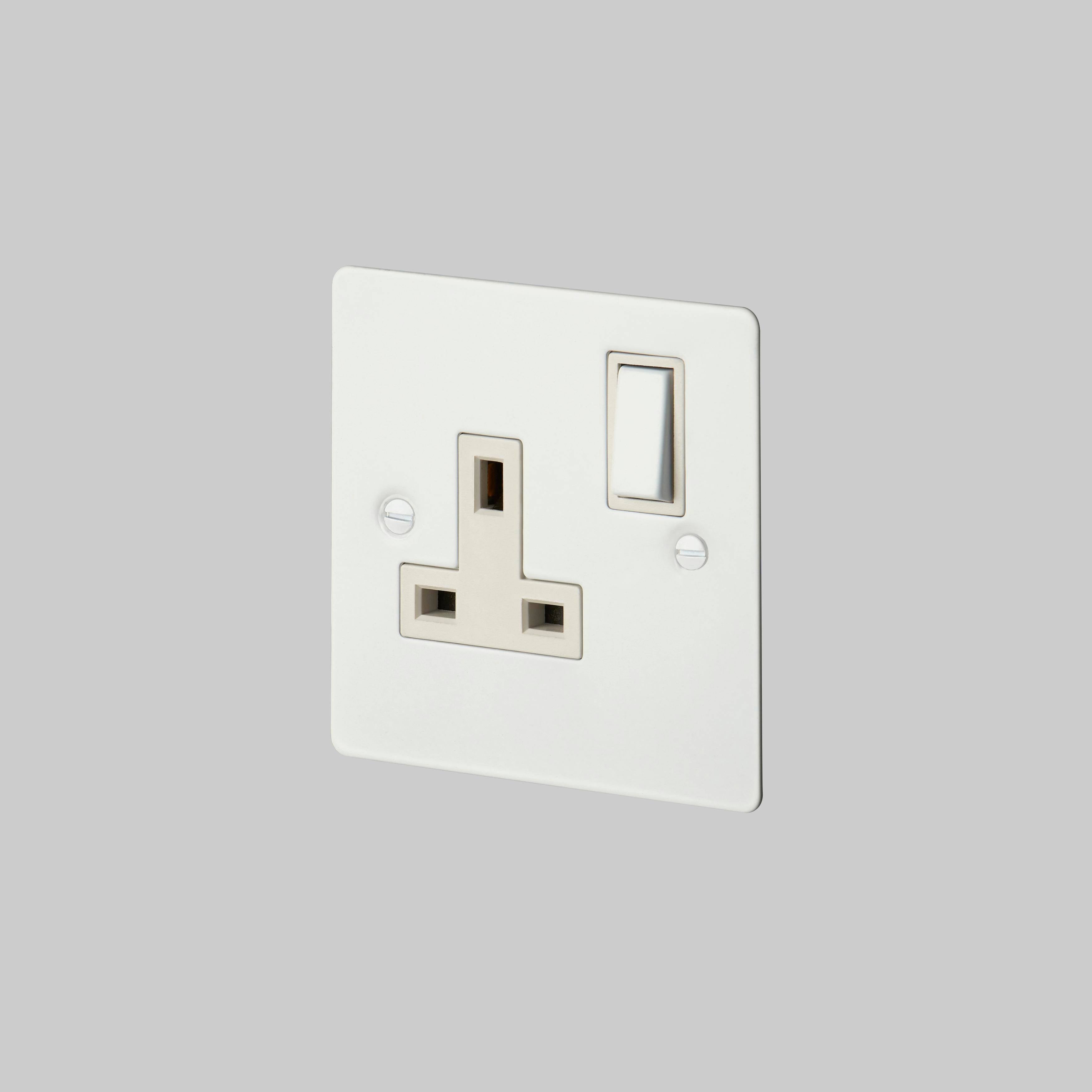Buster + Punch 1G UK Plug Socket
