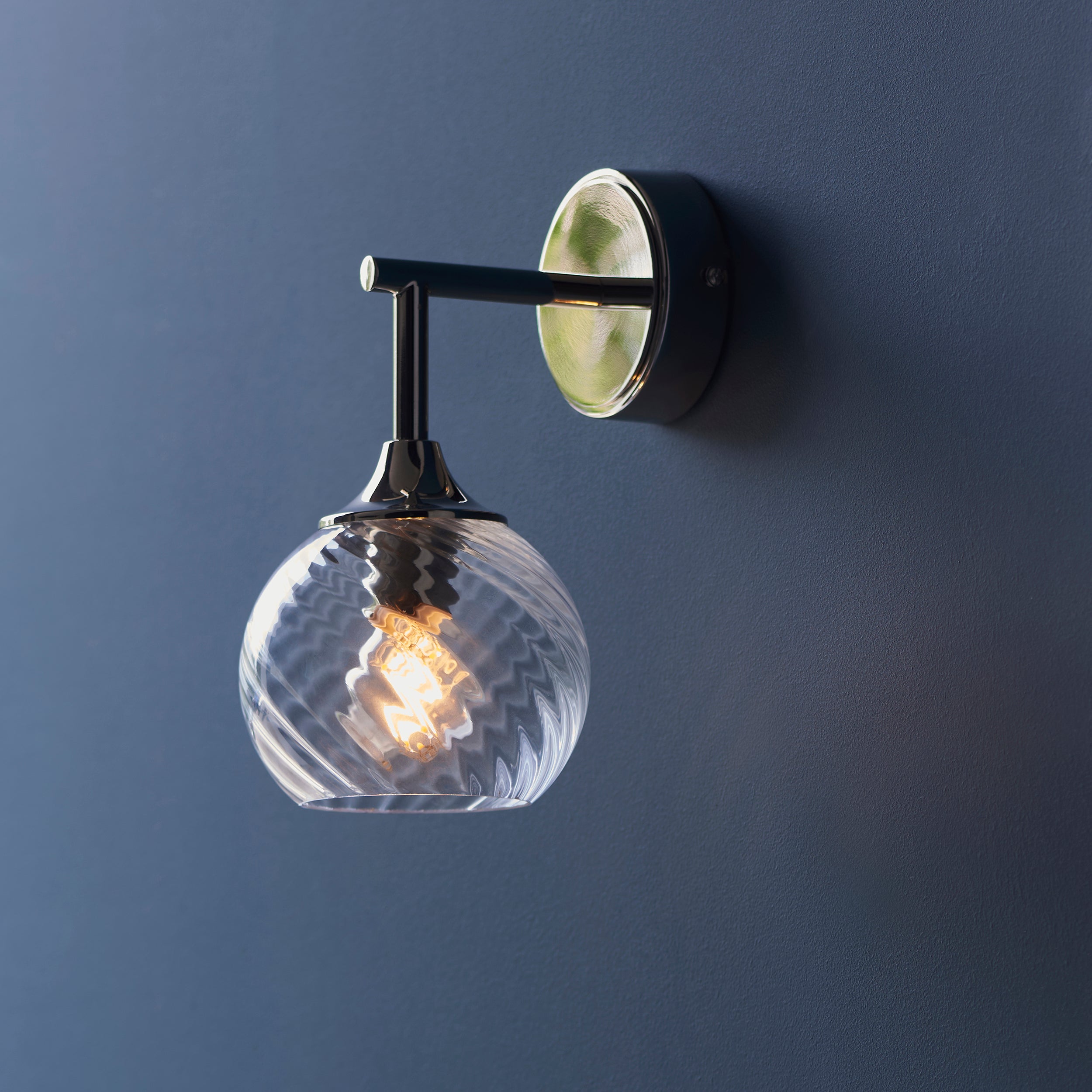 Endon Allegra Single Wall Light - Bright Nickel Plate & Clear Spiral Glass