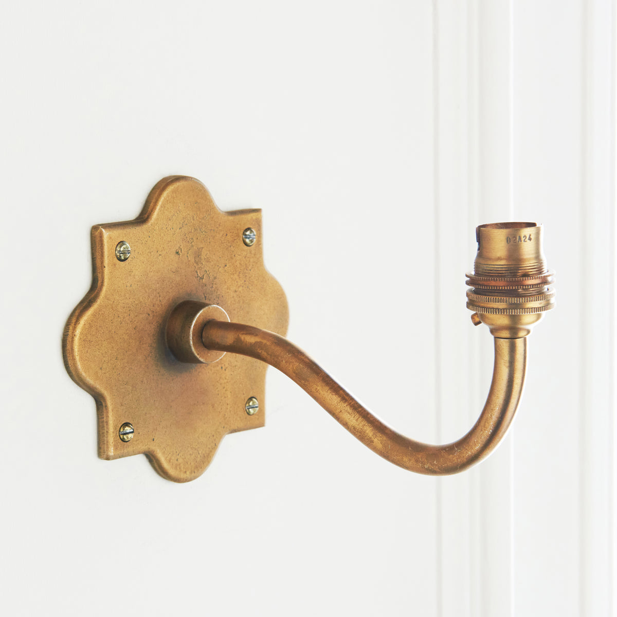 Endon Anvil Curve Wall Fitting - Antique Brass Plate