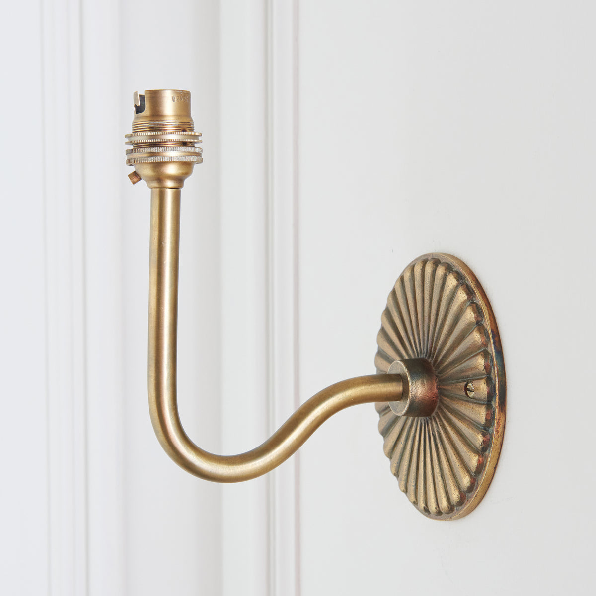 Endon Dahlia Swan Wall Fitting - Antique Brass Plate