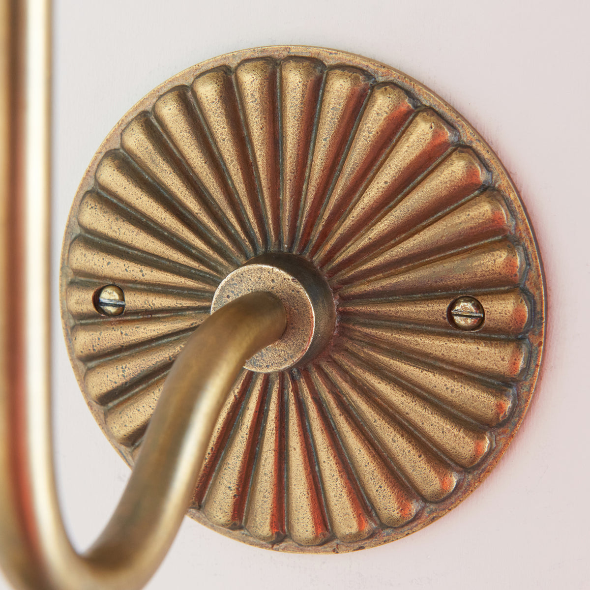Endon Dahlia Swan Wall Fitting - Antique Brass Plate