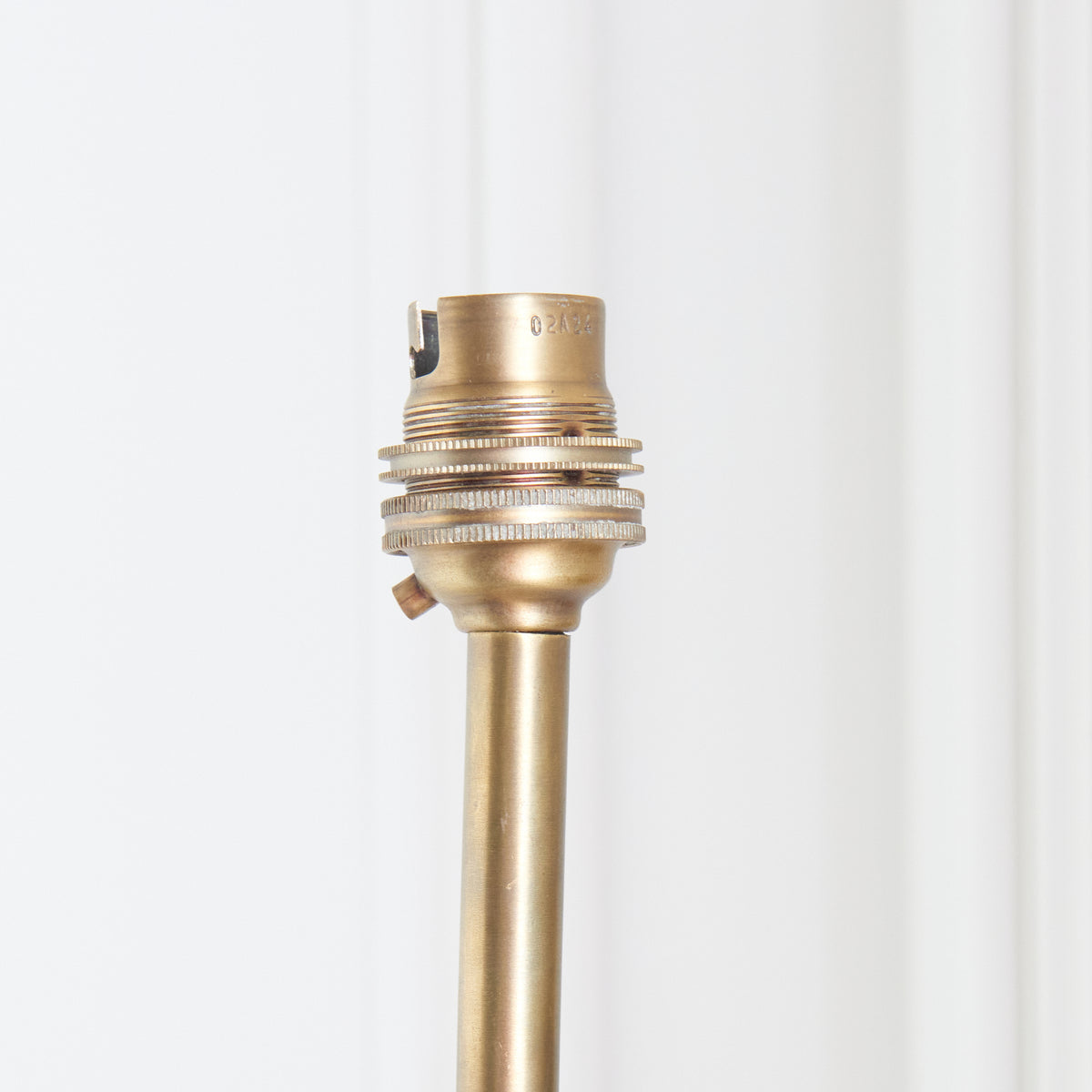 Endon Dahlia Swan Wall Fitting - Antique Brass Plate