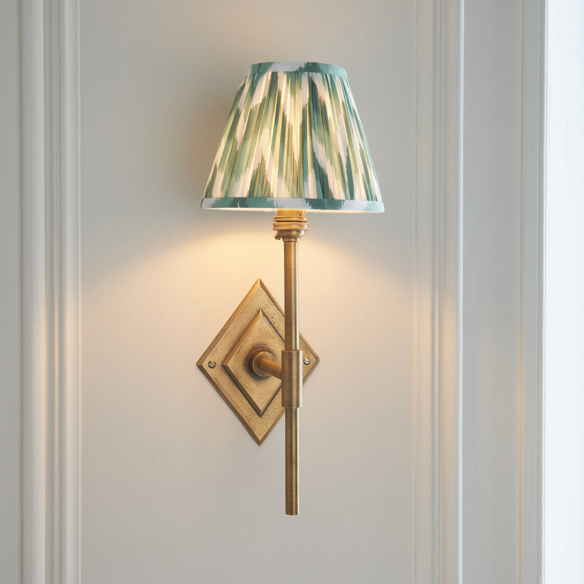 Endon Diamond Tall Wall Light - Antique Brass & Zigzag 16cm Cotswold Green Fabric Shade - detail image 4