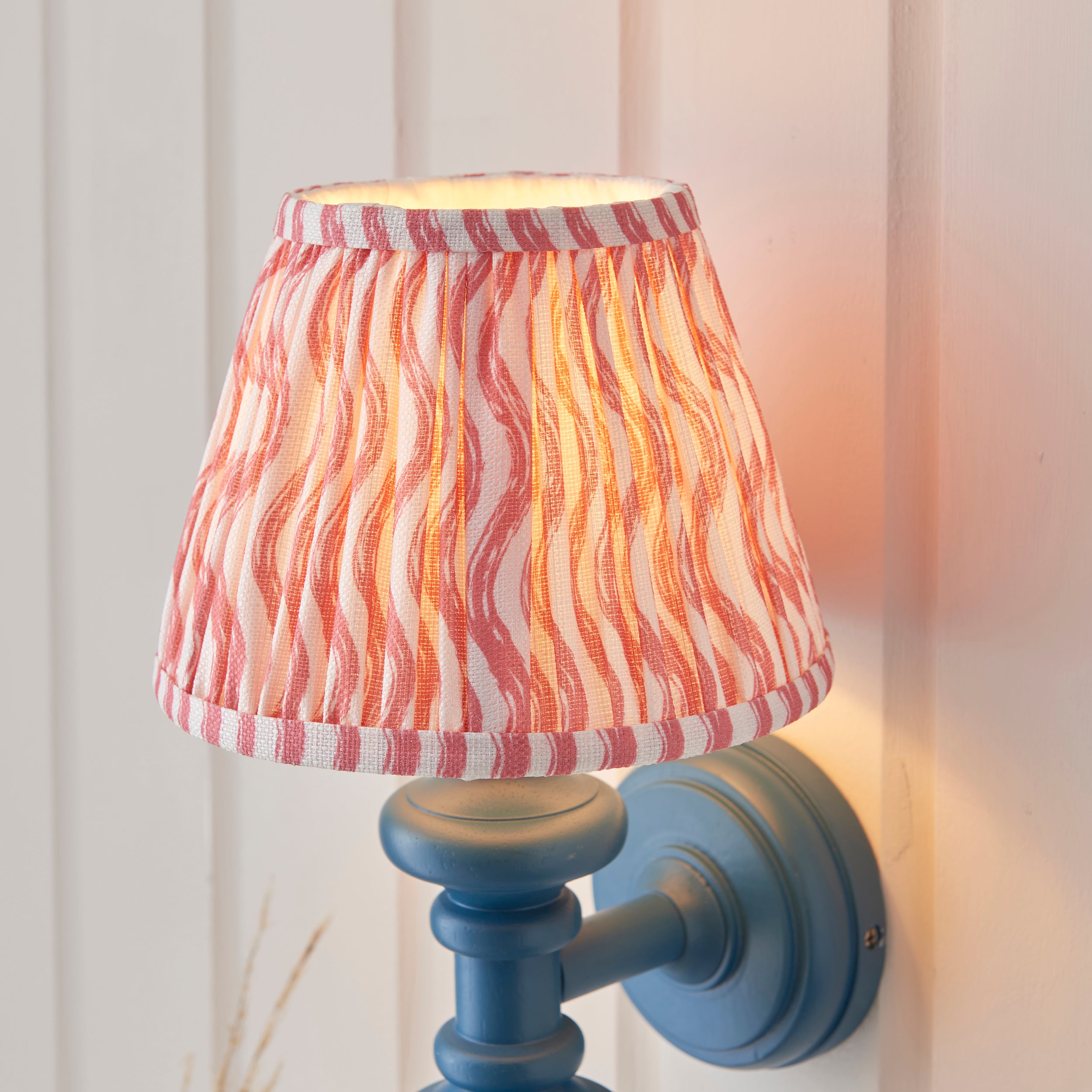 Endon Carnaby Satin Marlin Blue Wall Light & Ripple 20cm Coral Pink Shade