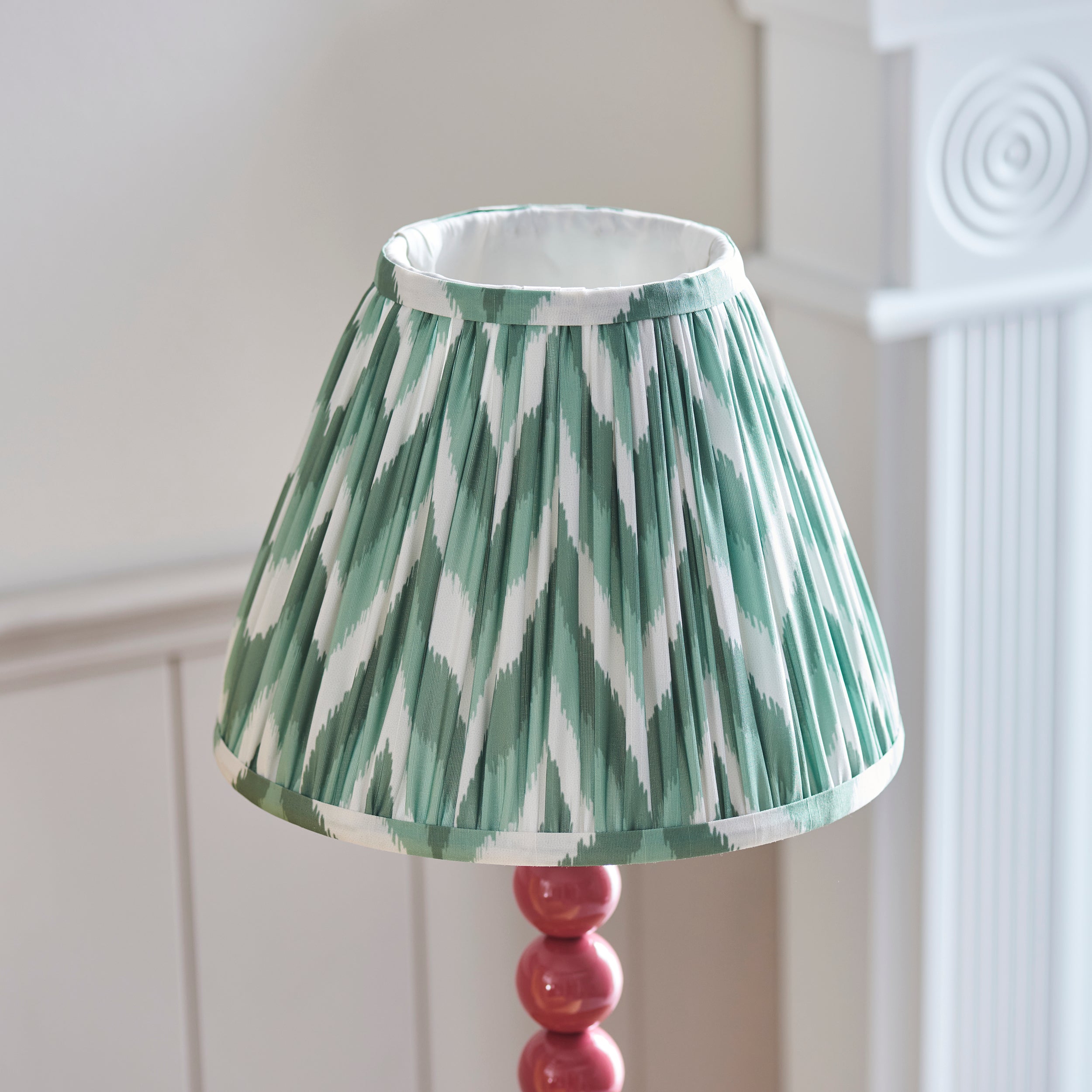 Endon Higgledy Gloss Pink Clay Table Lamp & Zigzag 25cm Cotswold Green Shade