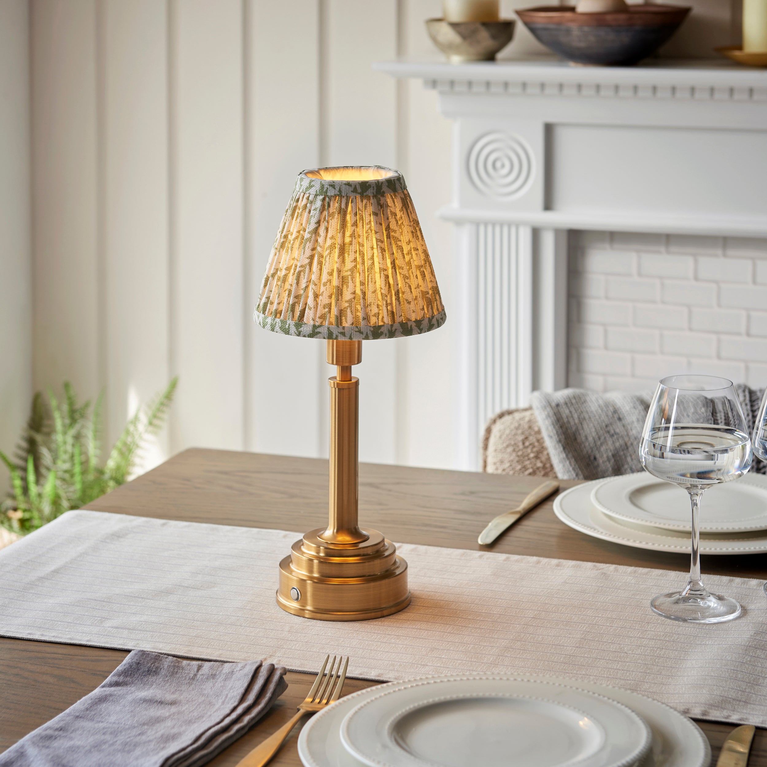 Endon Upton Rechargeable Table Lamp & Leaf 16cm Herb Garden Green Shade