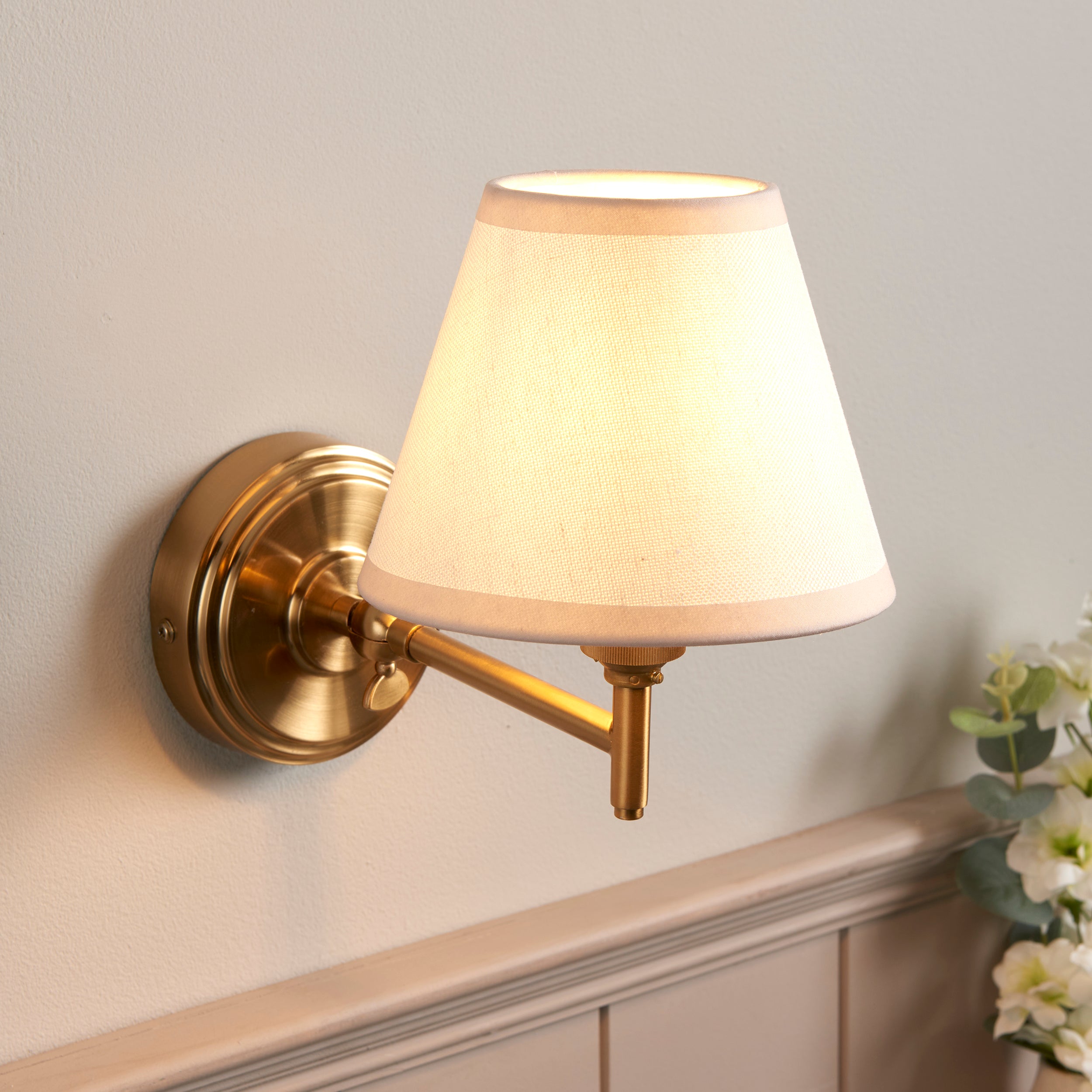 Endon Step Fold Wall Light & Ivy 16cm Vintage White Shade