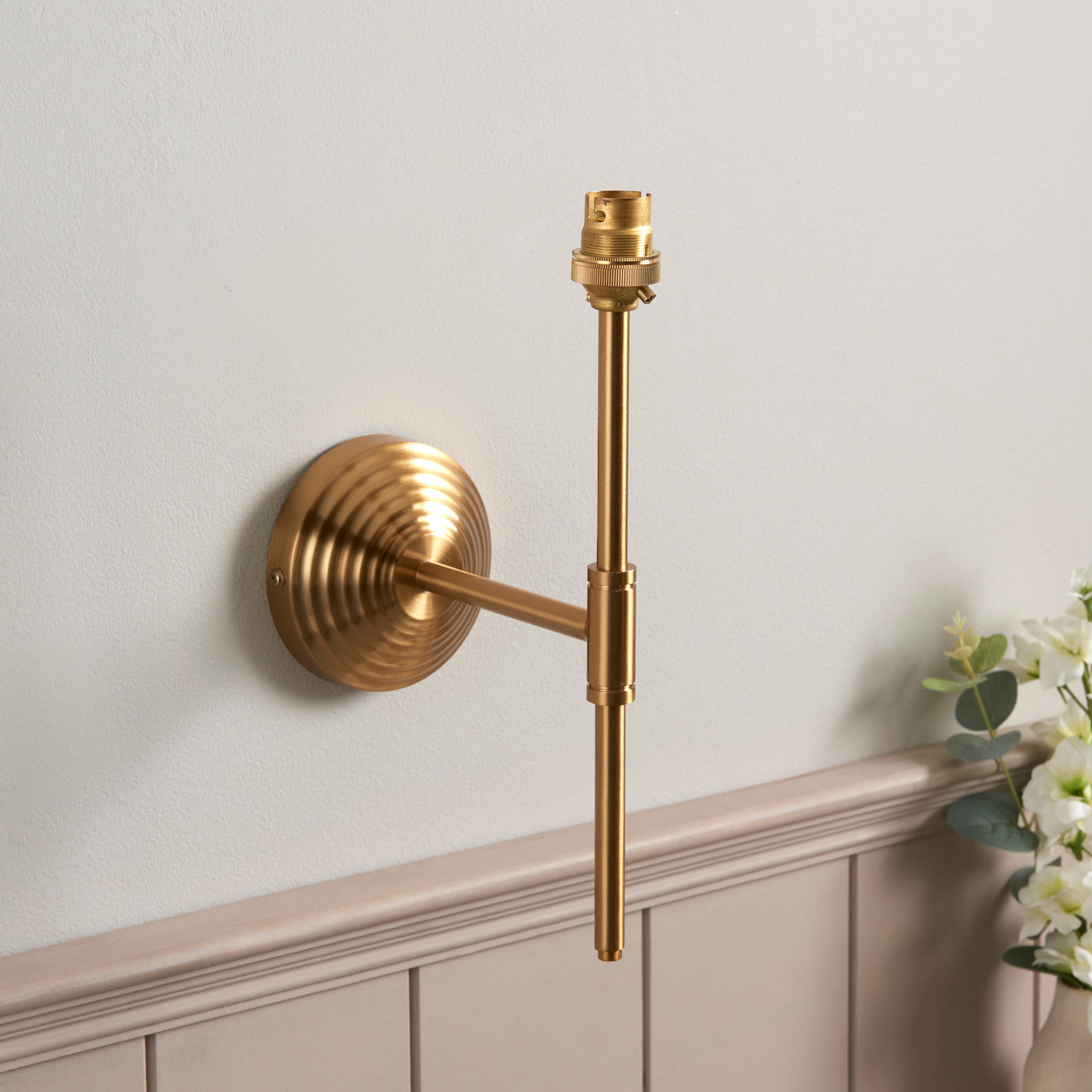 Endon Obelisk T Bar Wall Light & Leaf 20cm Pearl Grey Shade