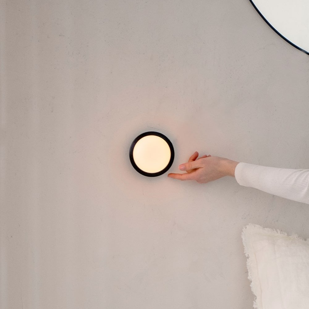 Humble Bee Wall Light - Black & Frosted Bulb