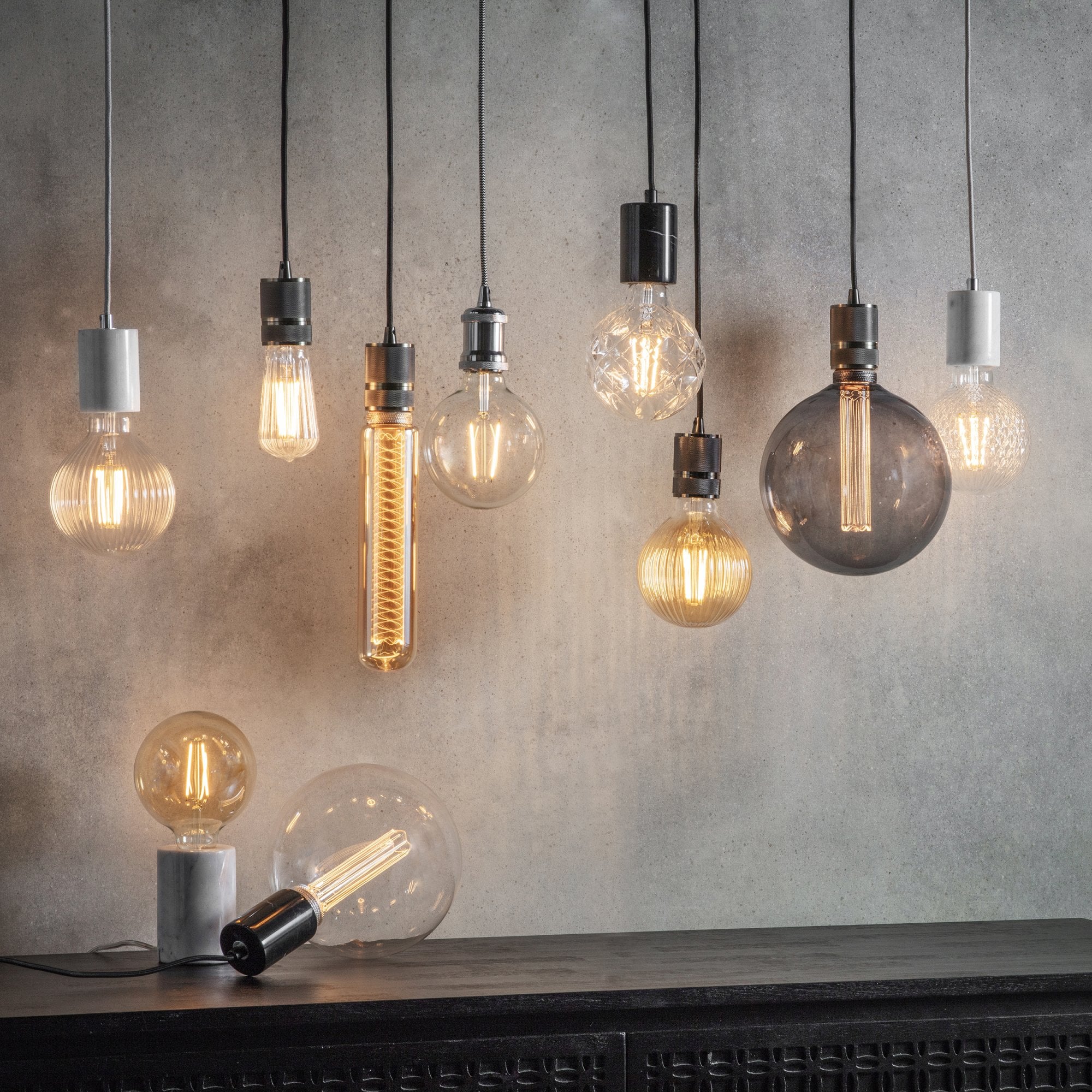 Endon Facet Single E27 LED 4W Bulb - 2200K - Non-Dimmable - Clear Glass