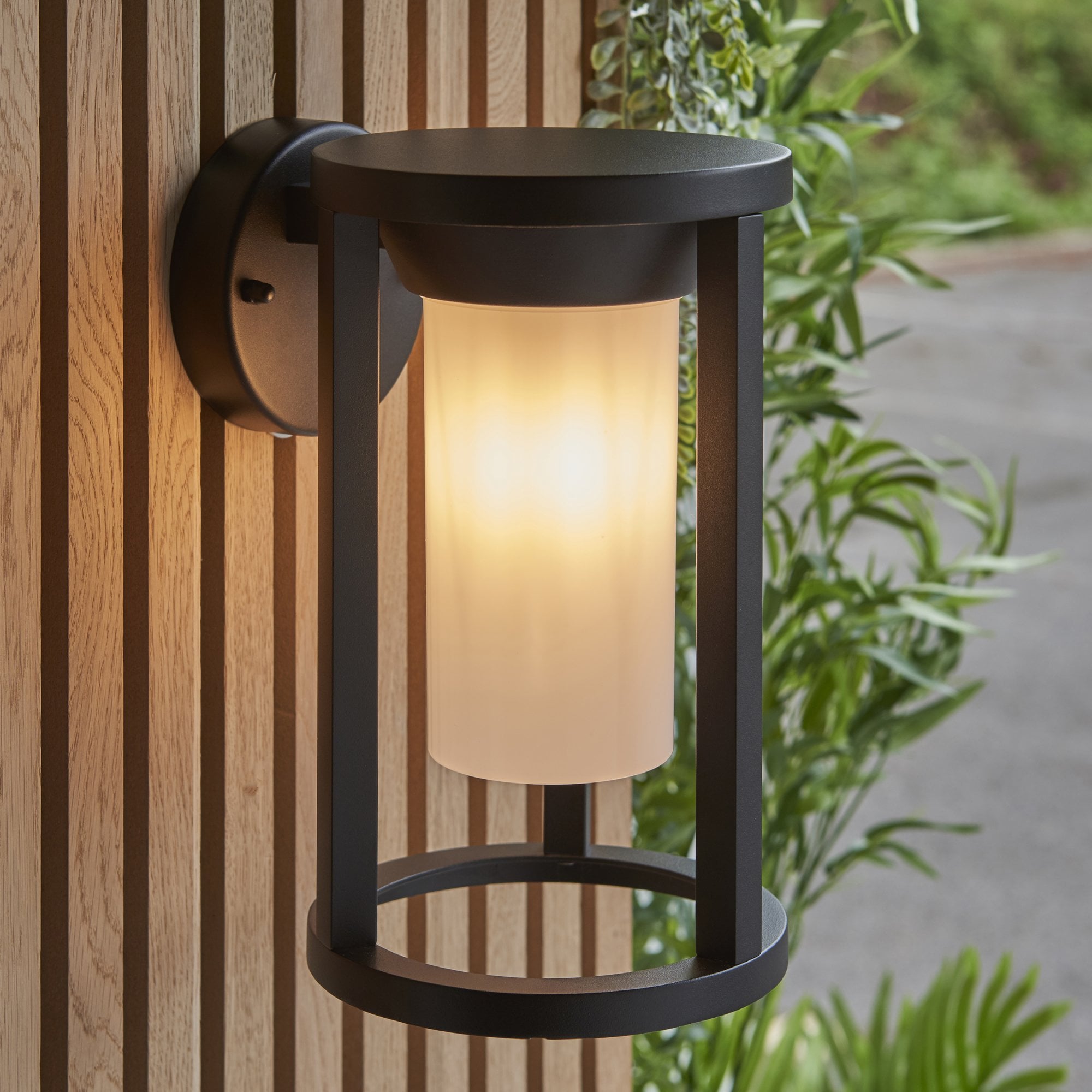 Endon Braden Single Light Wall - Textured Black & White Pc