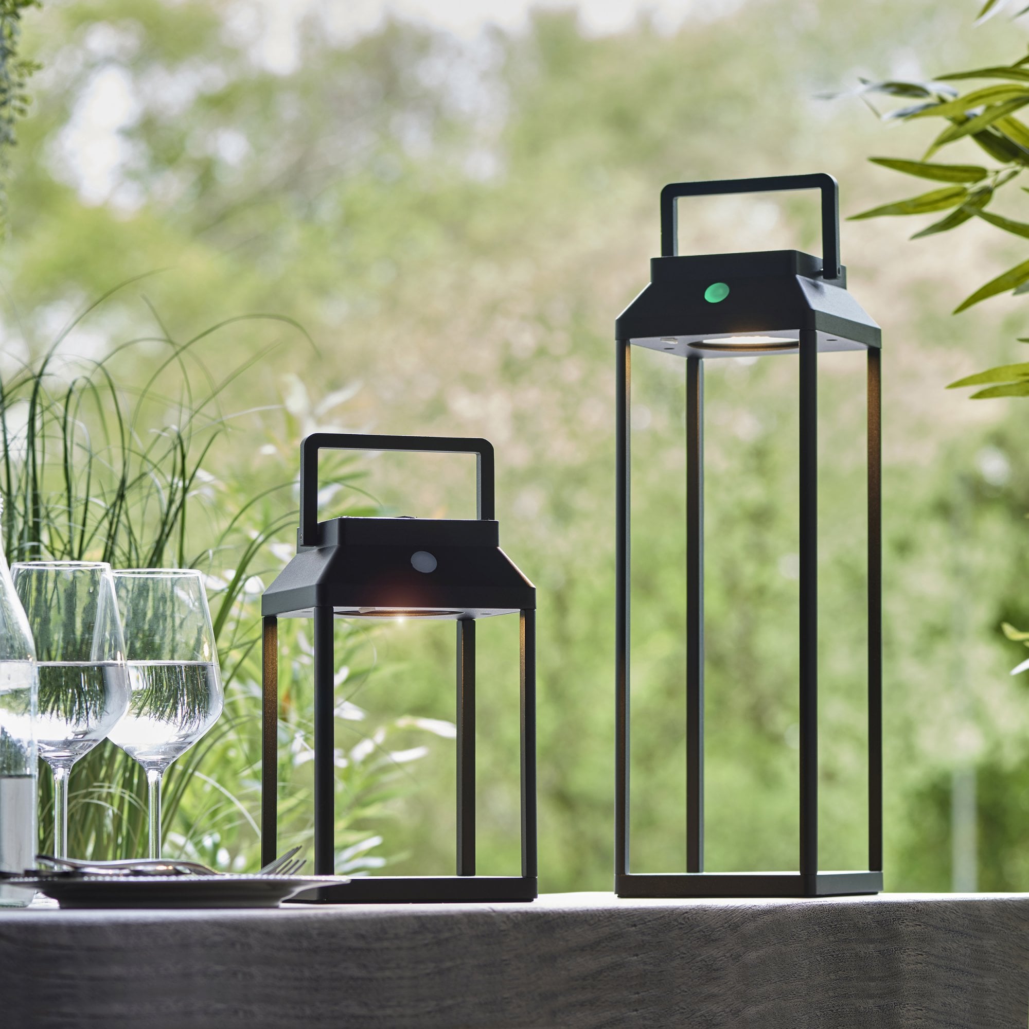 Endon Linterna Large Single Light Table Lamp - Solar - Textured Black