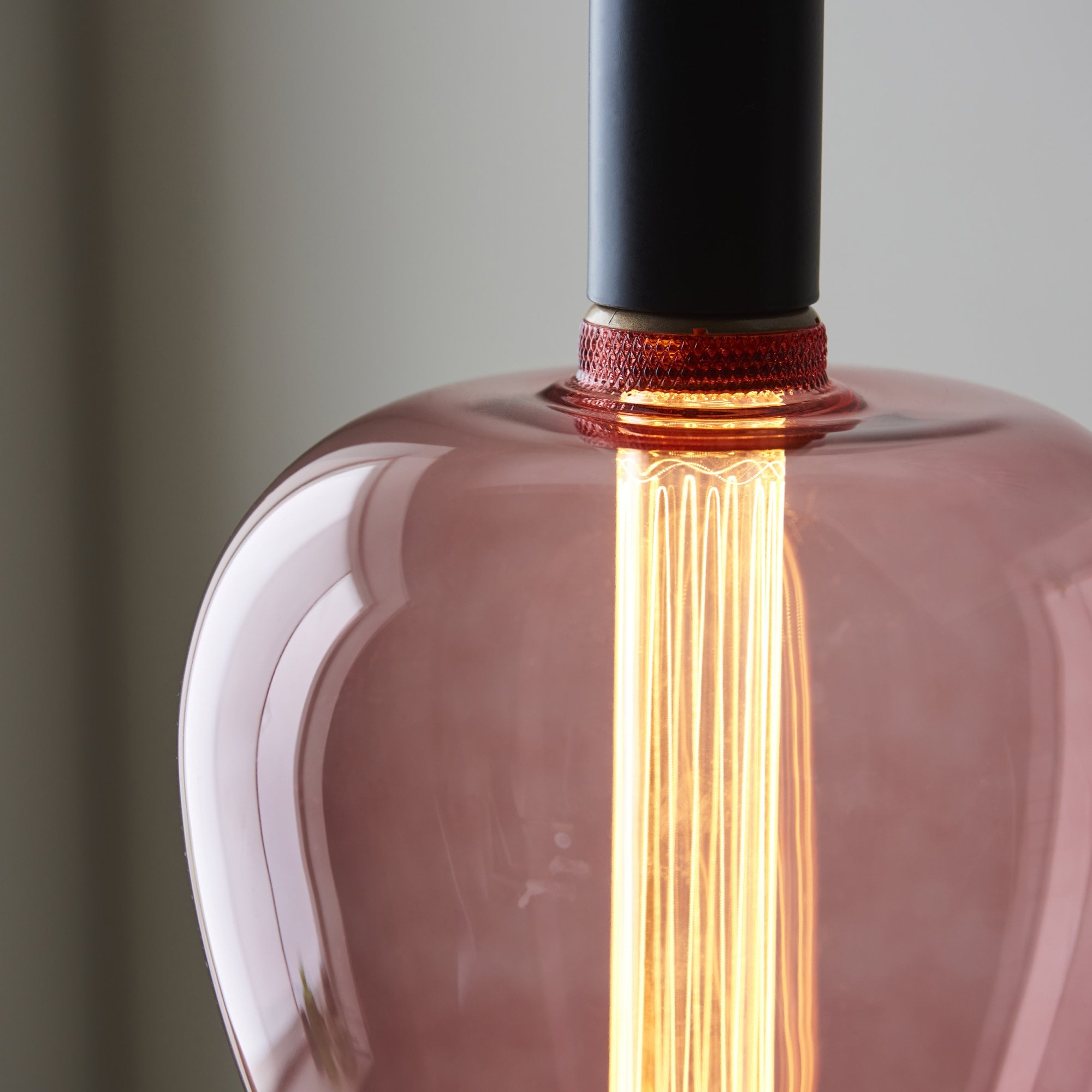 Endon Roves E27 LED 2.8W Anti Glare - 1800K - Non-Dimmable - Pink Tinted