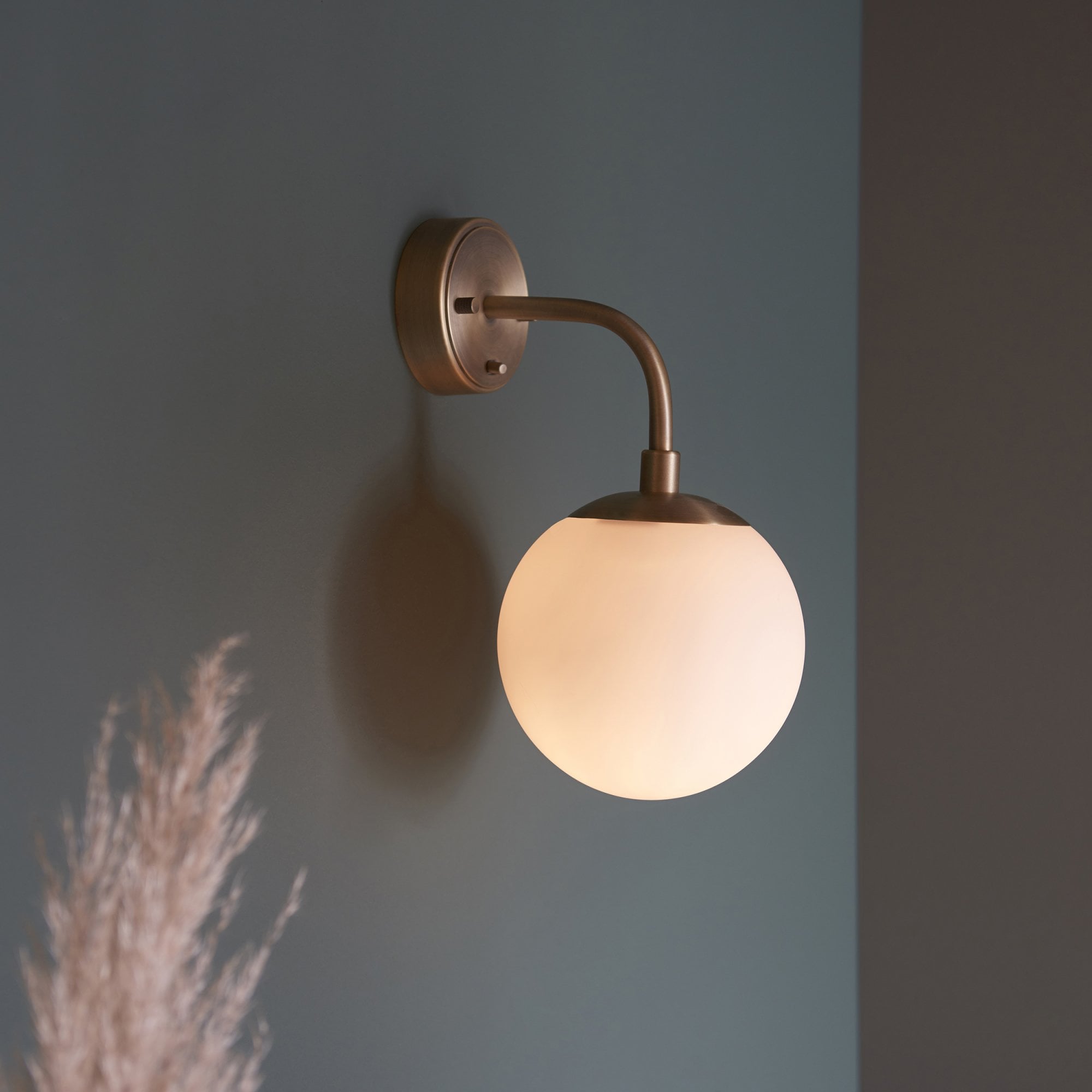 Utopia Sphere Wall Light - Antique Brass