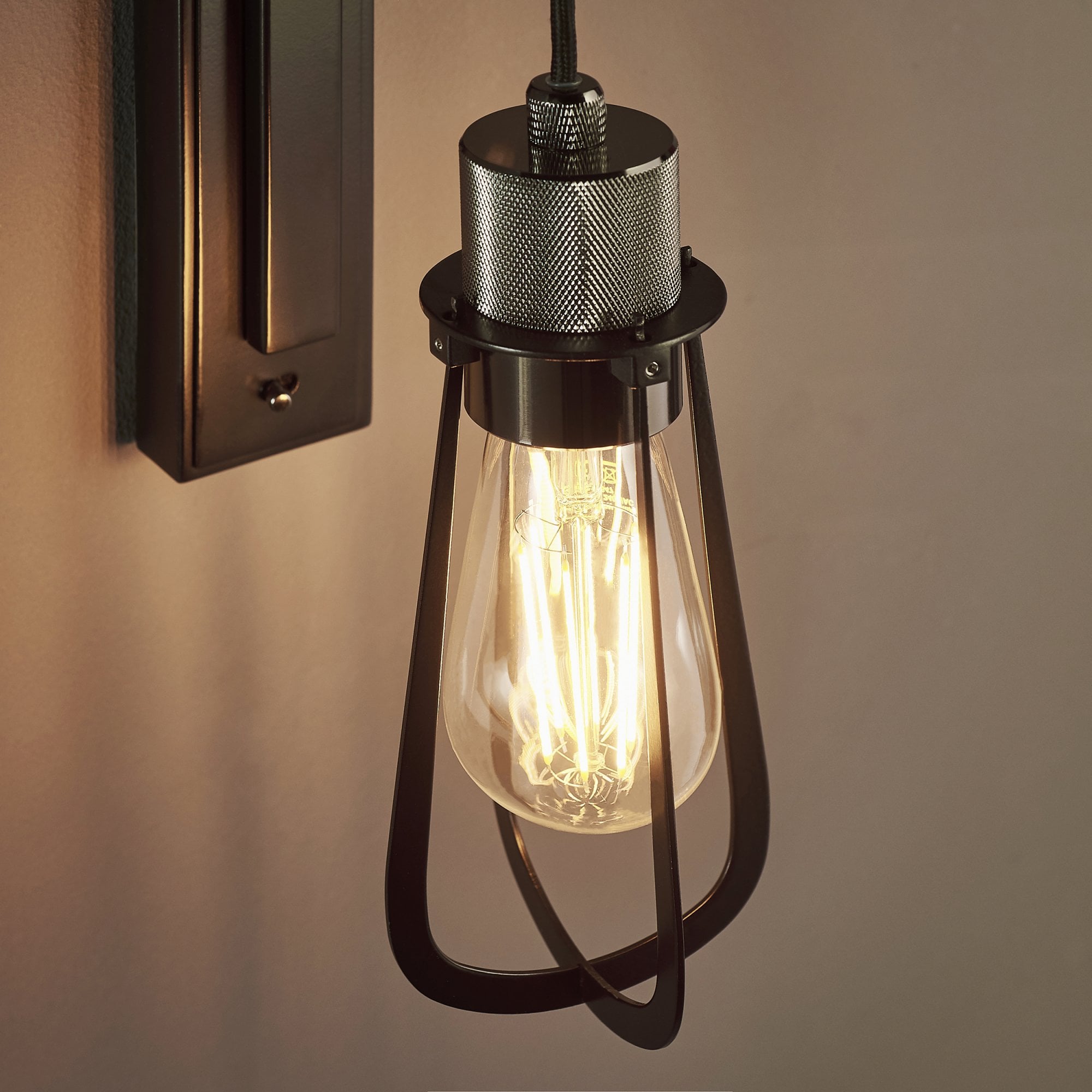 Utopia Metallic Wall Light - Black Chrome