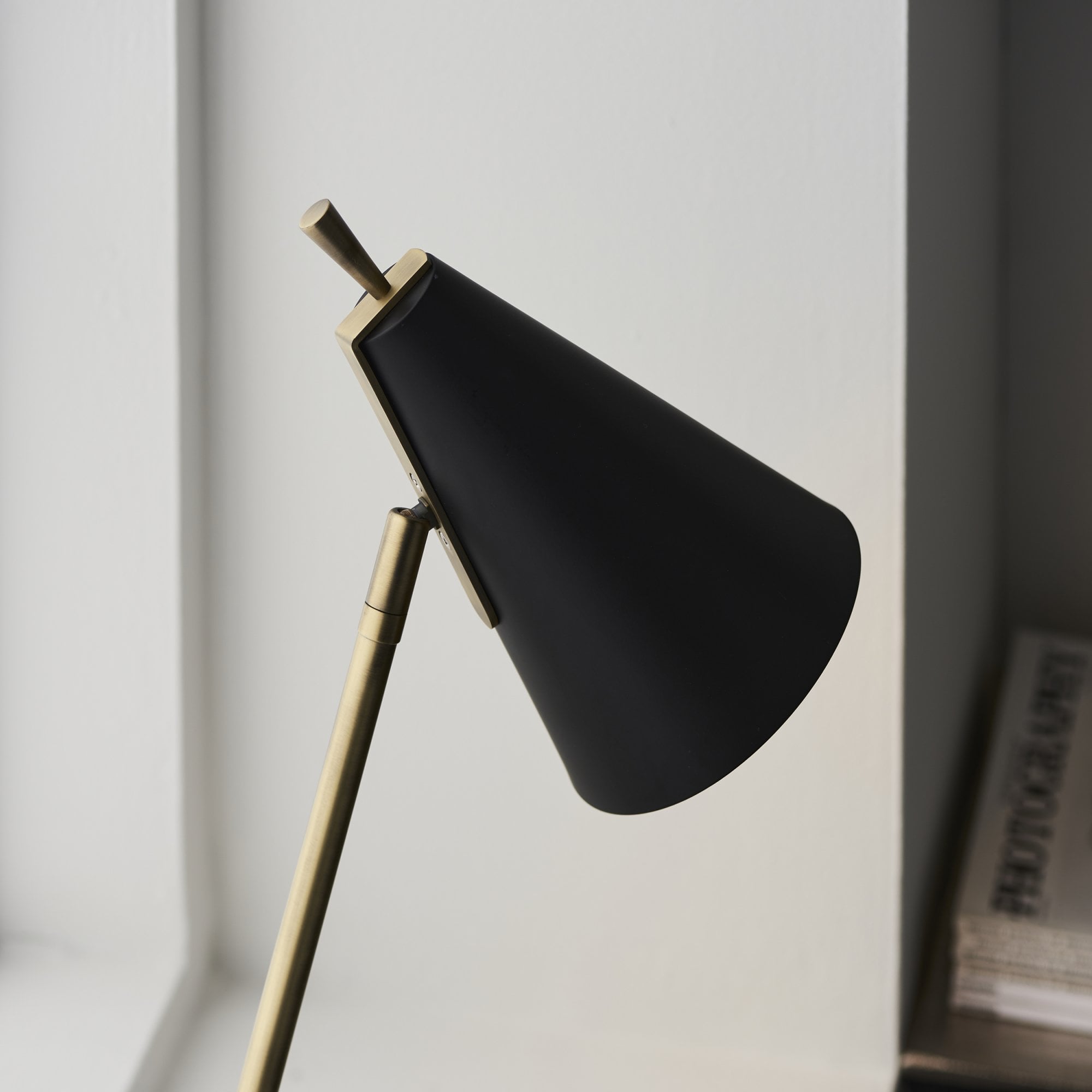 Utopia Robot Reading Lamp - Matt Black
