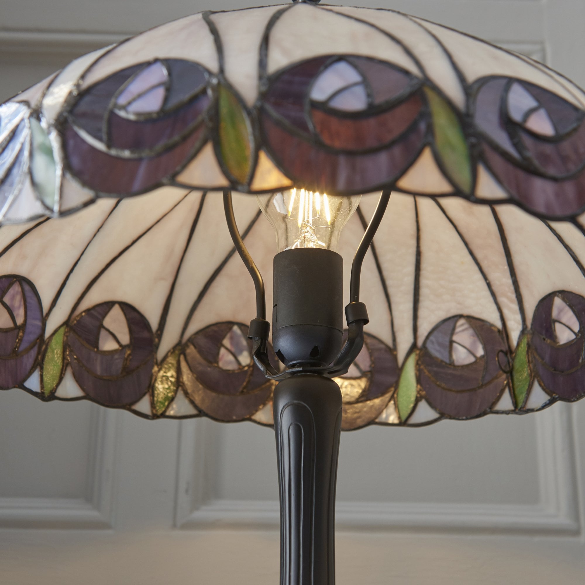 Interiors 1900 Hutchinson Medium Table Lamp - Tiffany Glass
