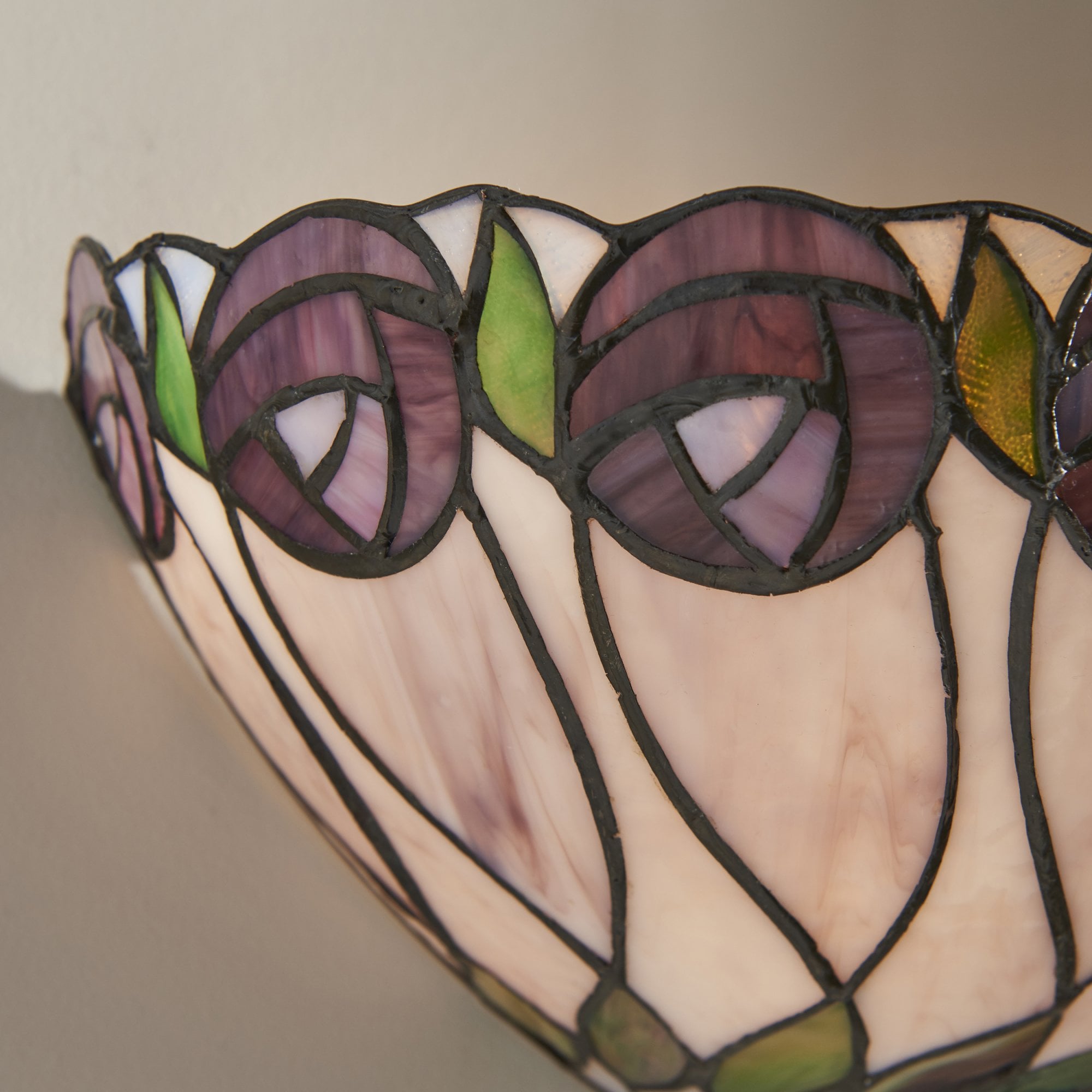 Interiors 1900 Hutchinson Single Wall Fitting - Tiffany Glass