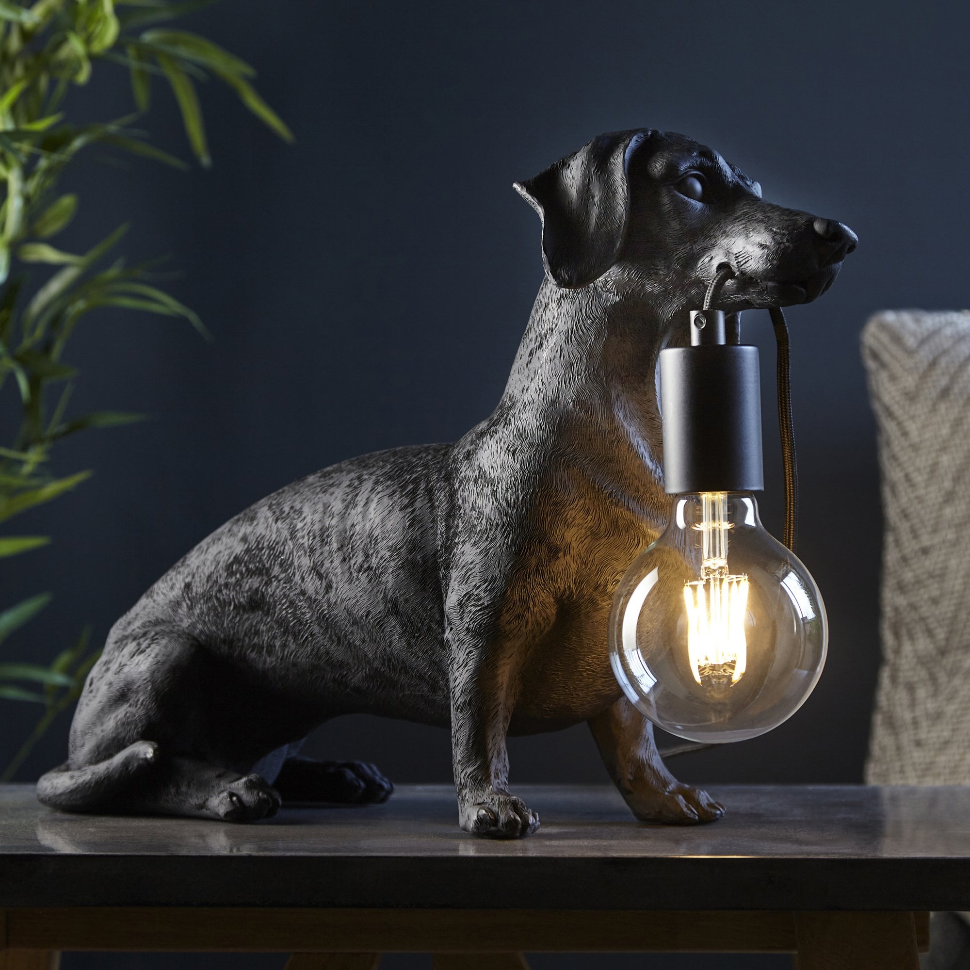 Utopia Slinky The Dachshund Table Lamp - Matt Black