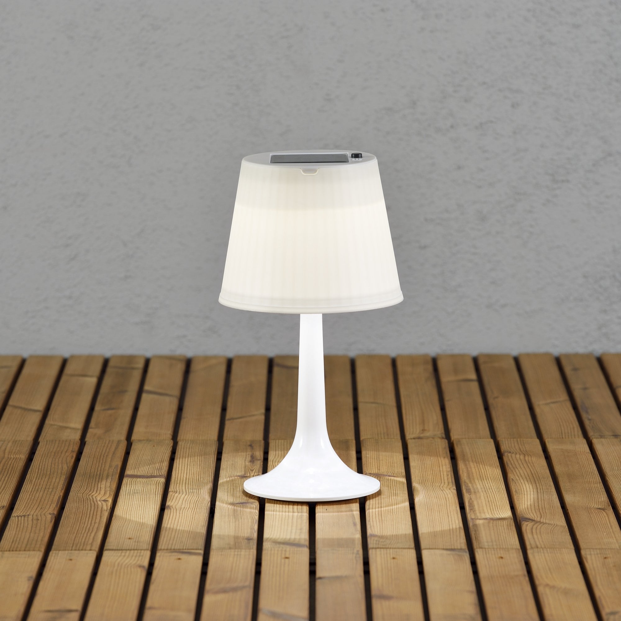 Konstsmide Assisi Solar LED Table Lamp - White