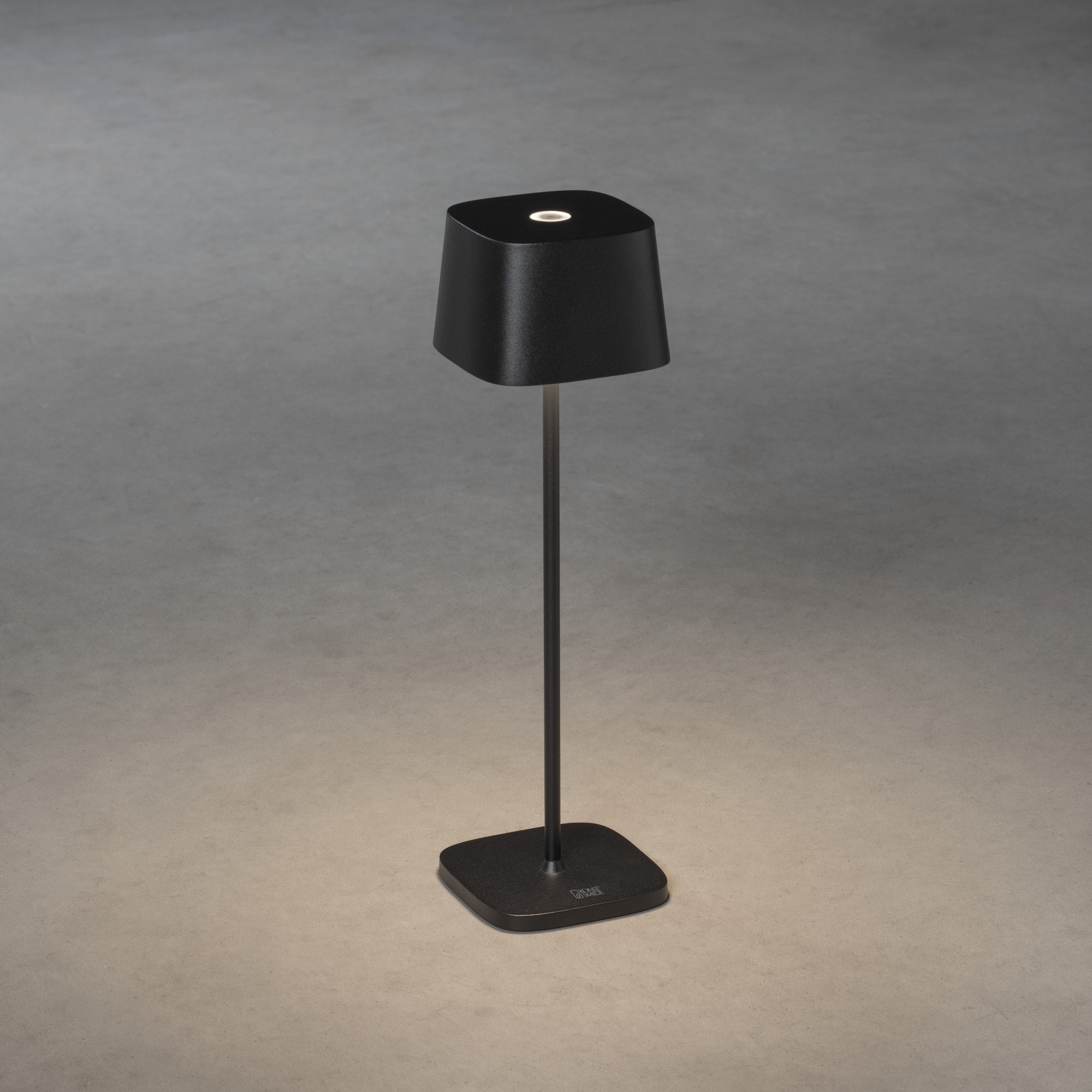 Konstsmide Capri LED Table Lamp with USB - Matt Black
