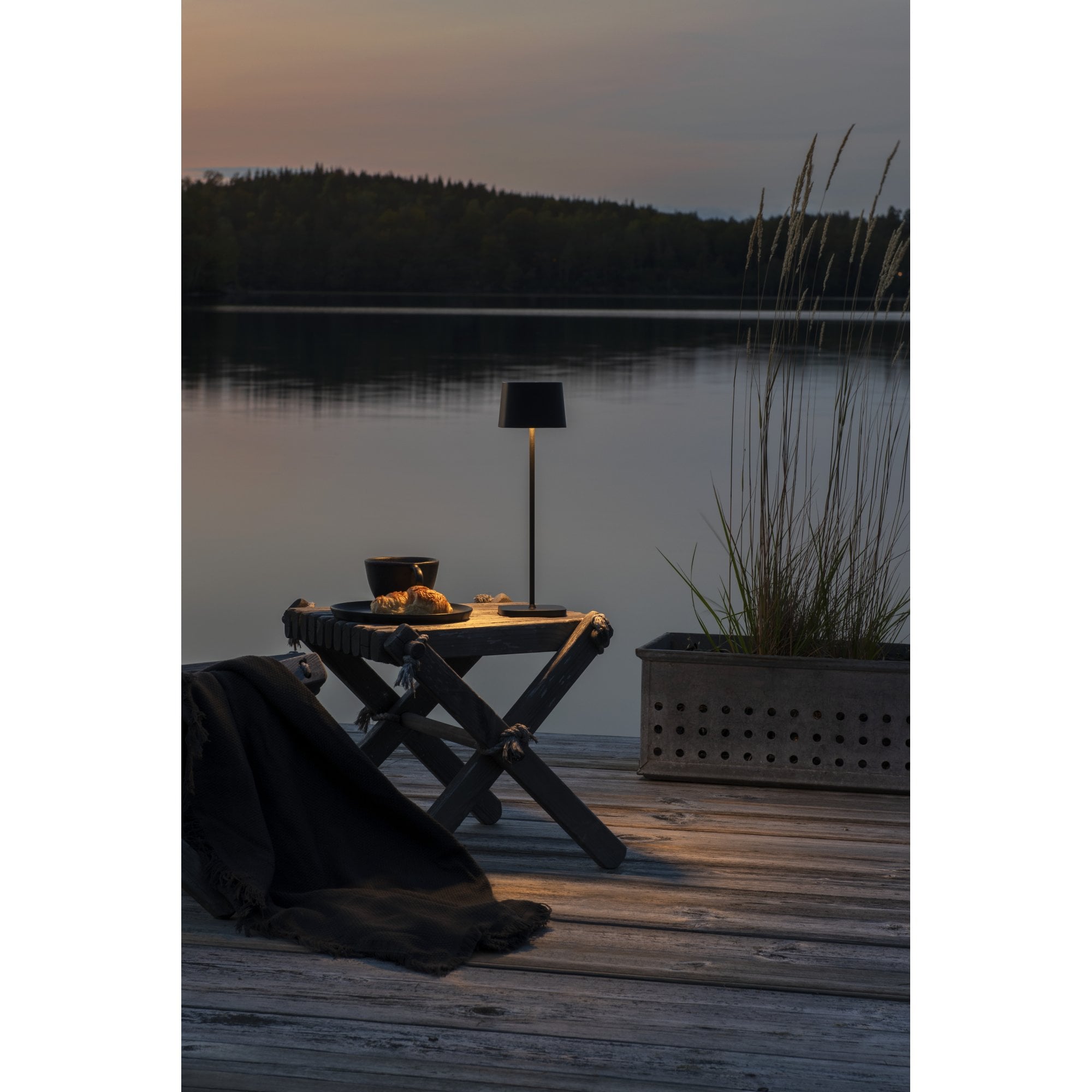 Konstsmide Capri LED Table Lamp with USB - Matt Black