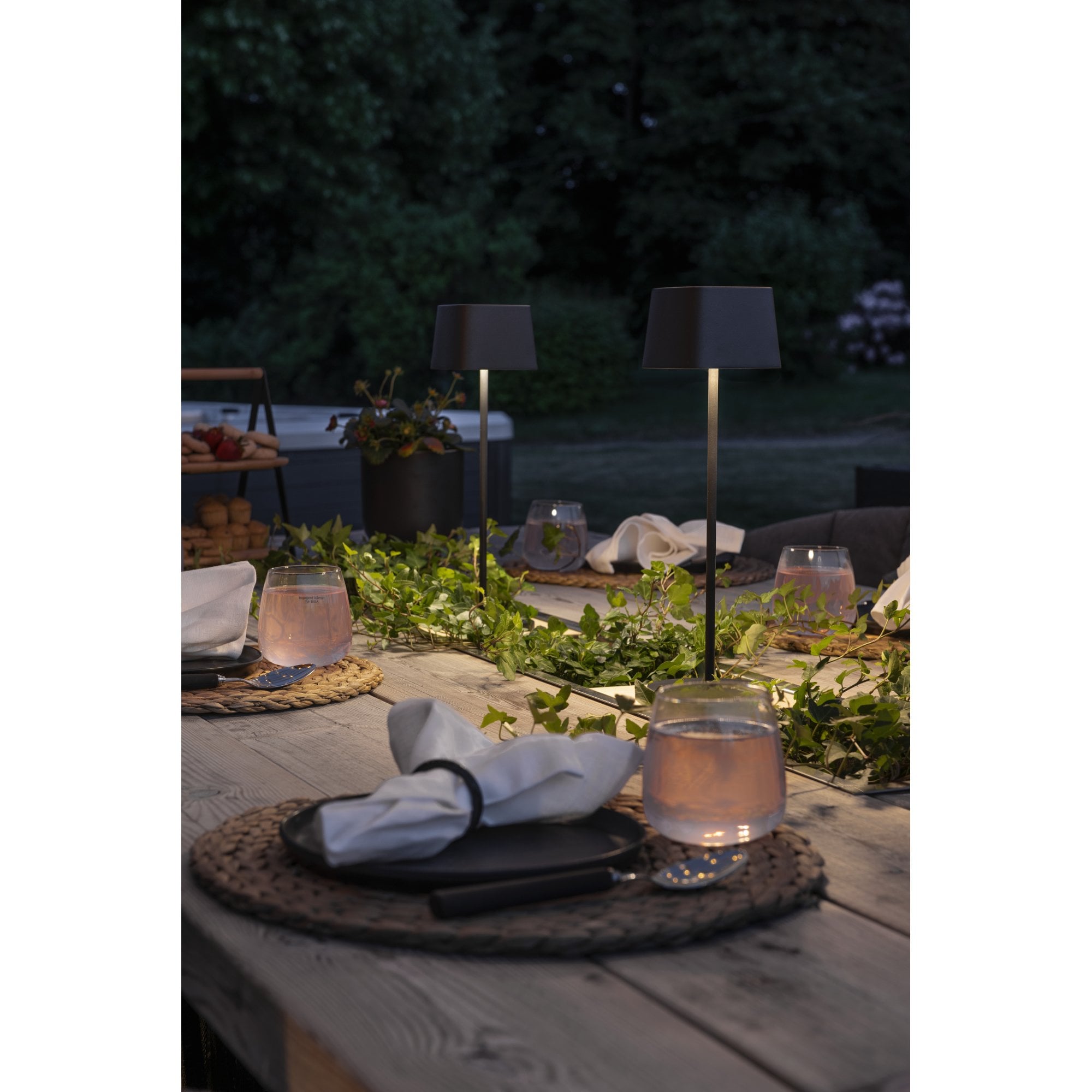 Konstsmide Capri LED Table Lamp with USB - Matt Black