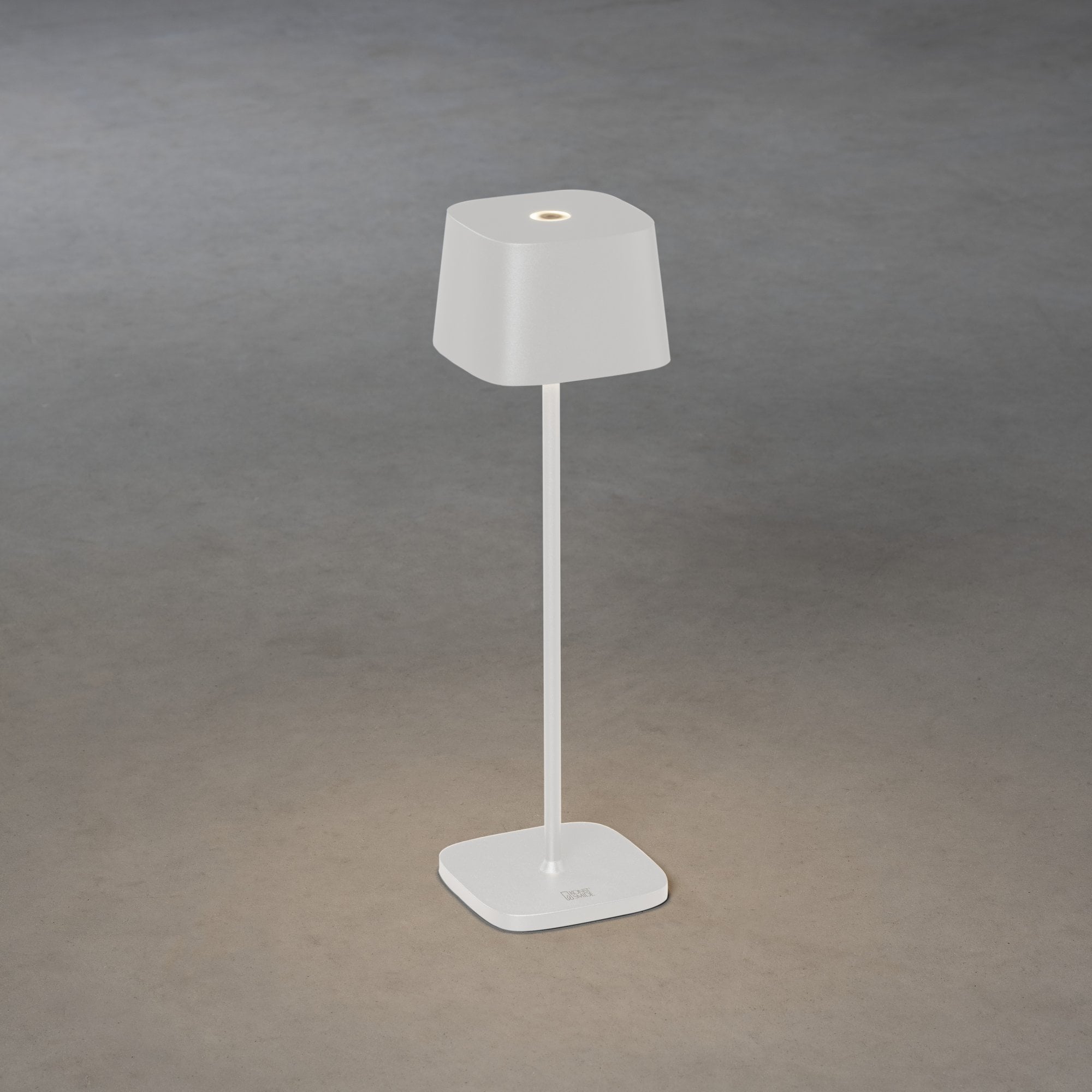 Konstsmide Capri LED Table Lamp with USB - Matt White