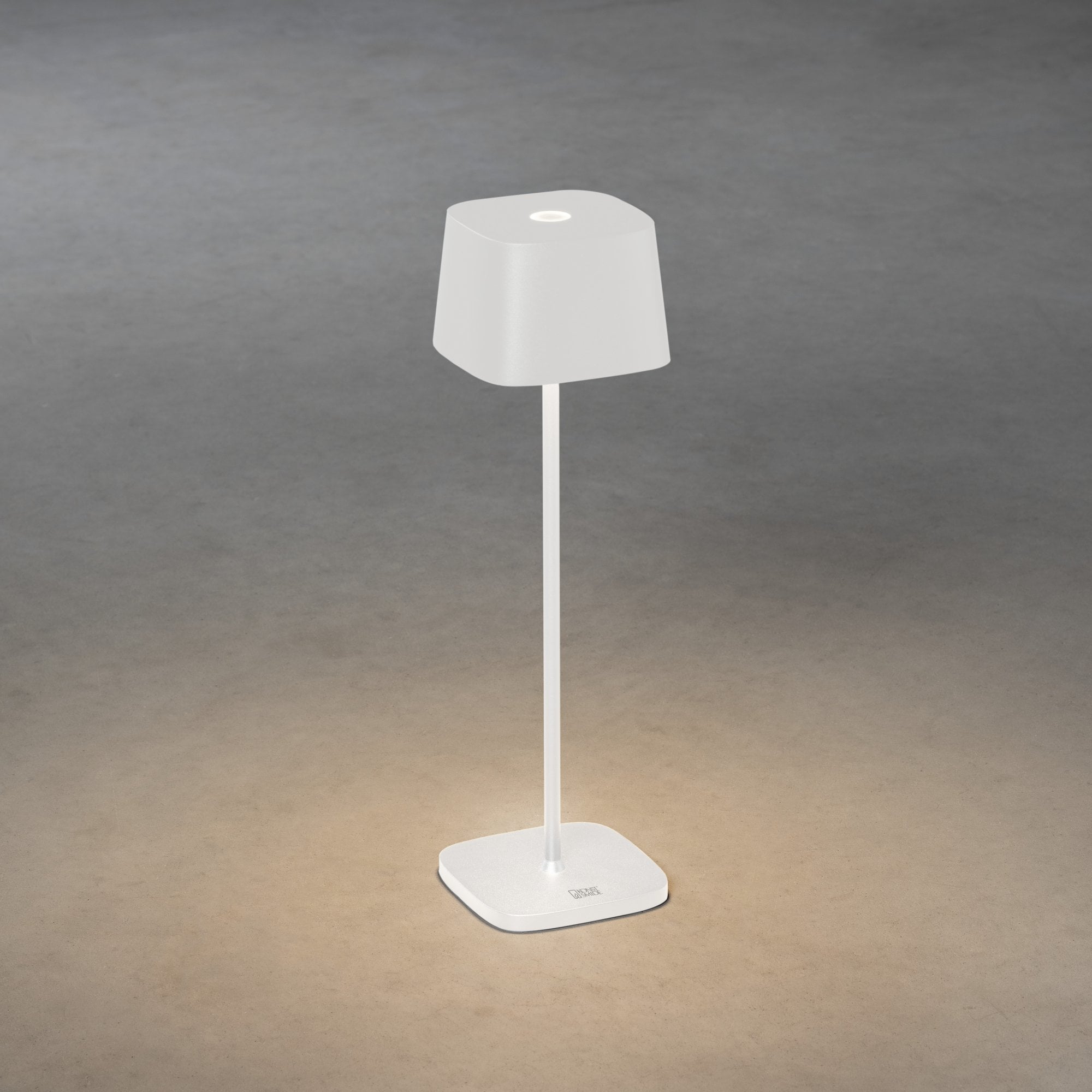 Konstsmide Capri LED Table Lamp with USB - Matt White