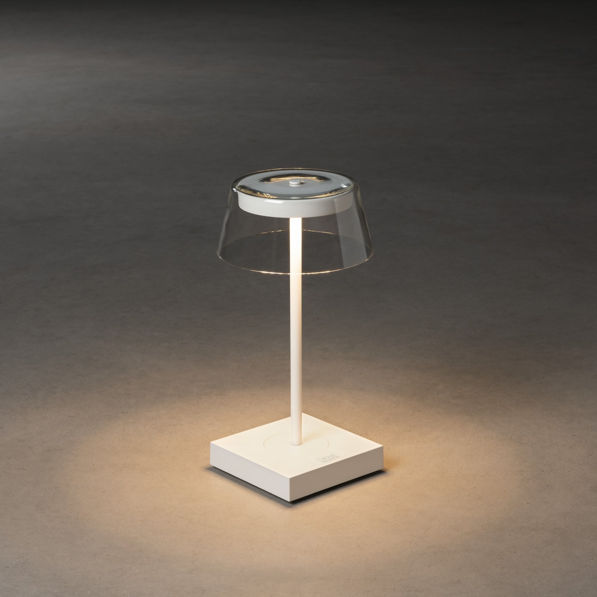Konstsmide Scilla Table Lamp with USB - Matt White