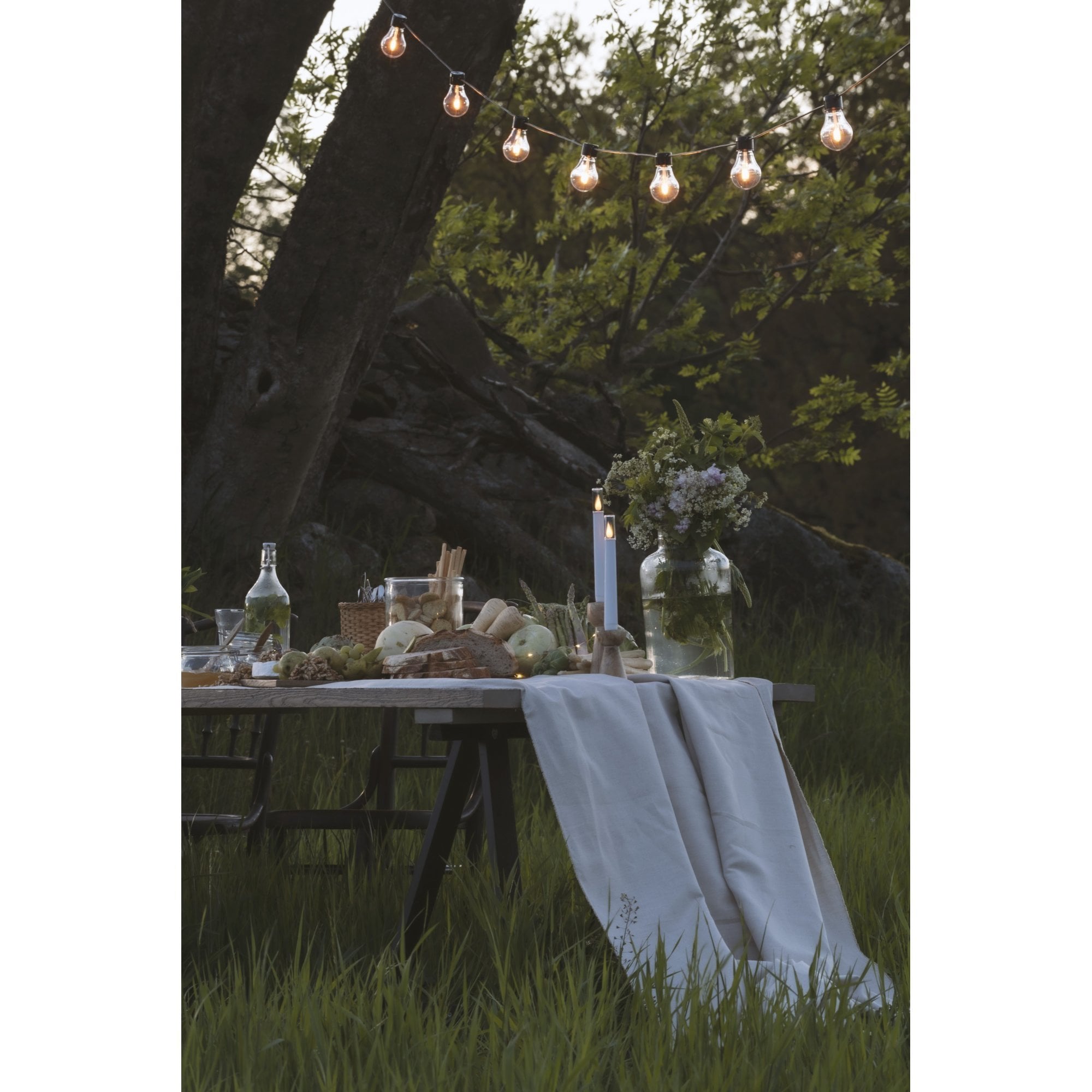 Konstsmide Festoon 4.5m Light Set - 10 LED Bulbs - 1800K - Short Drop - Round Cable