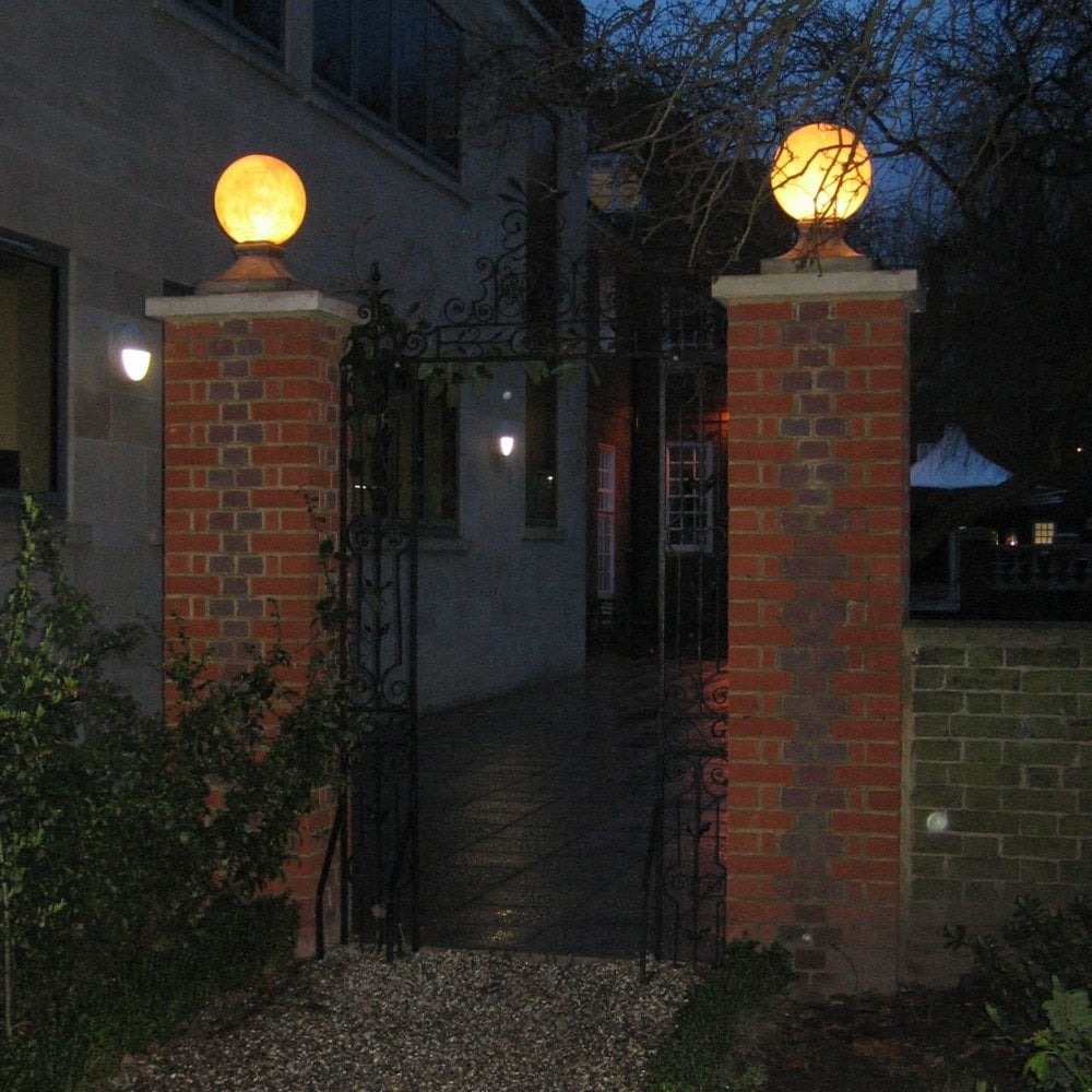Stone Globe Finial Light - Sandstone - Mains