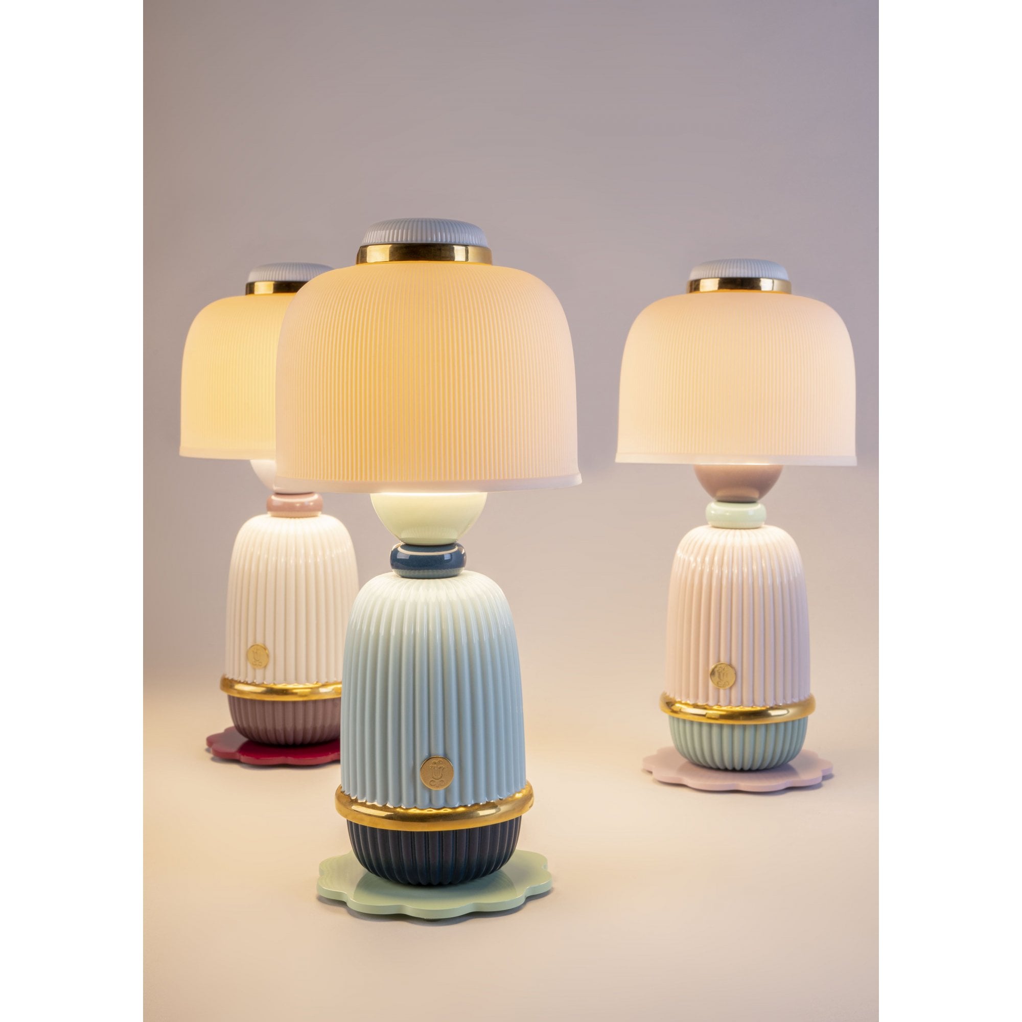 Lladro Kokeshi Table Lamp - Blue