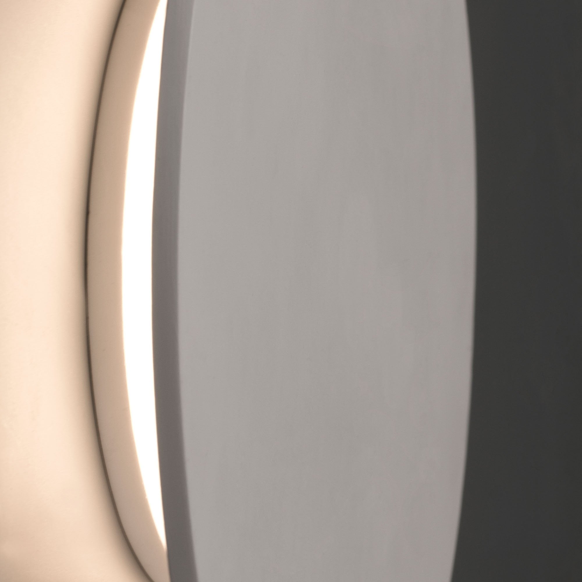 Faro Luna Wall Lamp - White