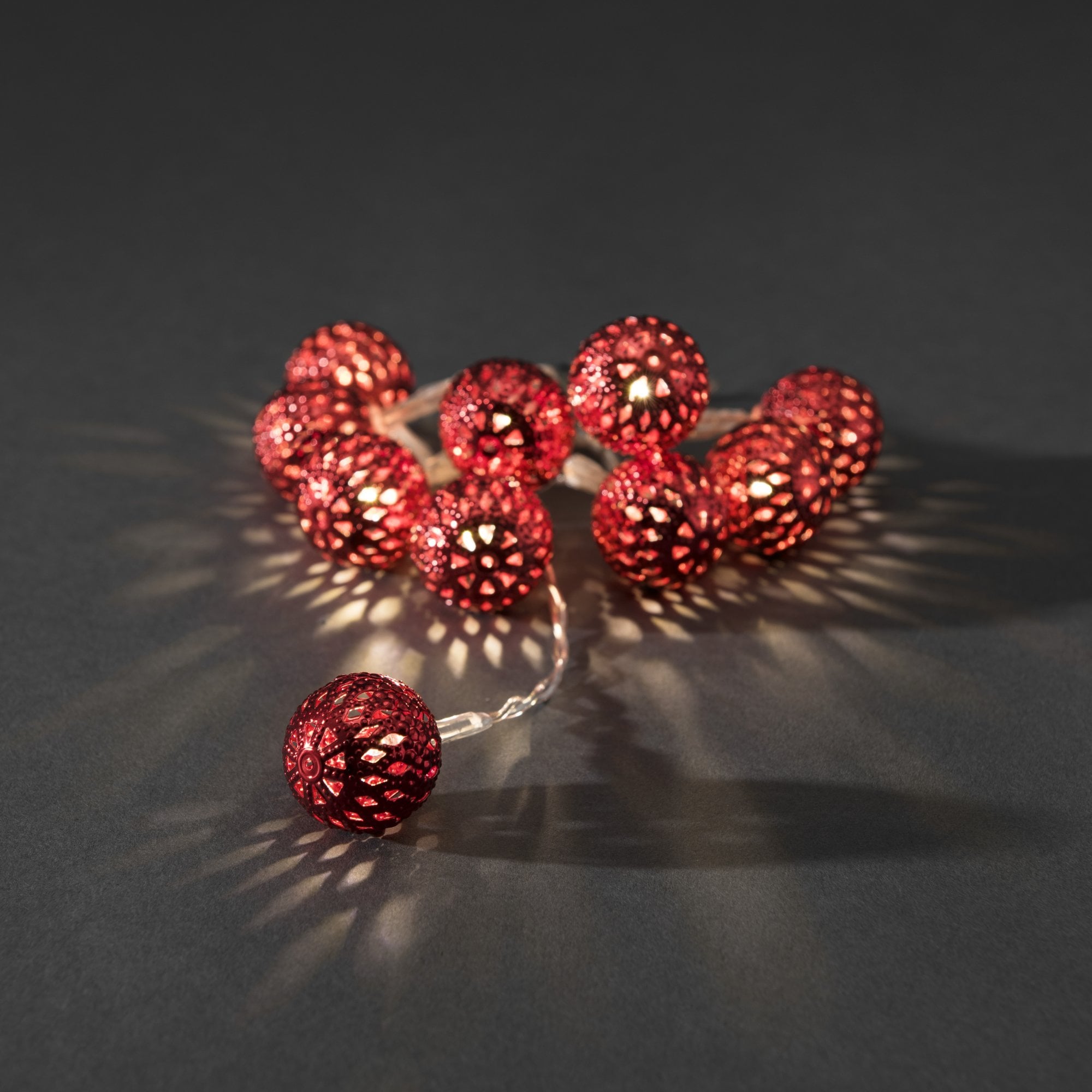 Konstsmide Festoon 0.9m Decorative Light Set - 10 LED Metal Balls - Red - Battery Operated