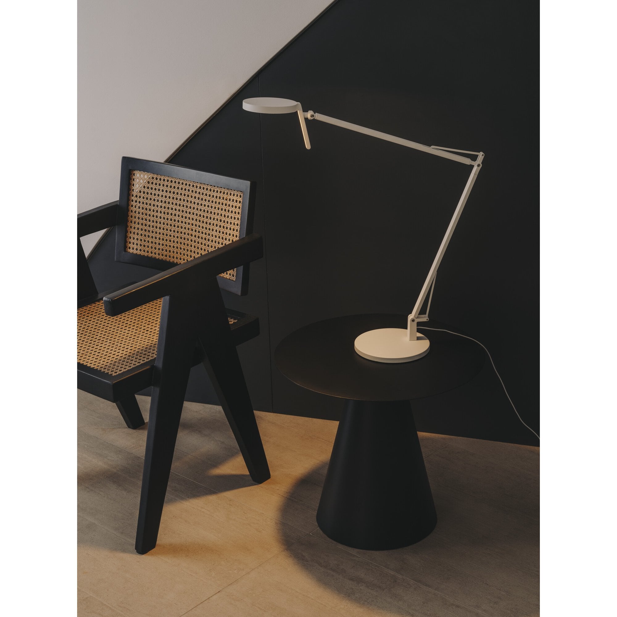 LedsC4 Maca Table Lamp - Textured White