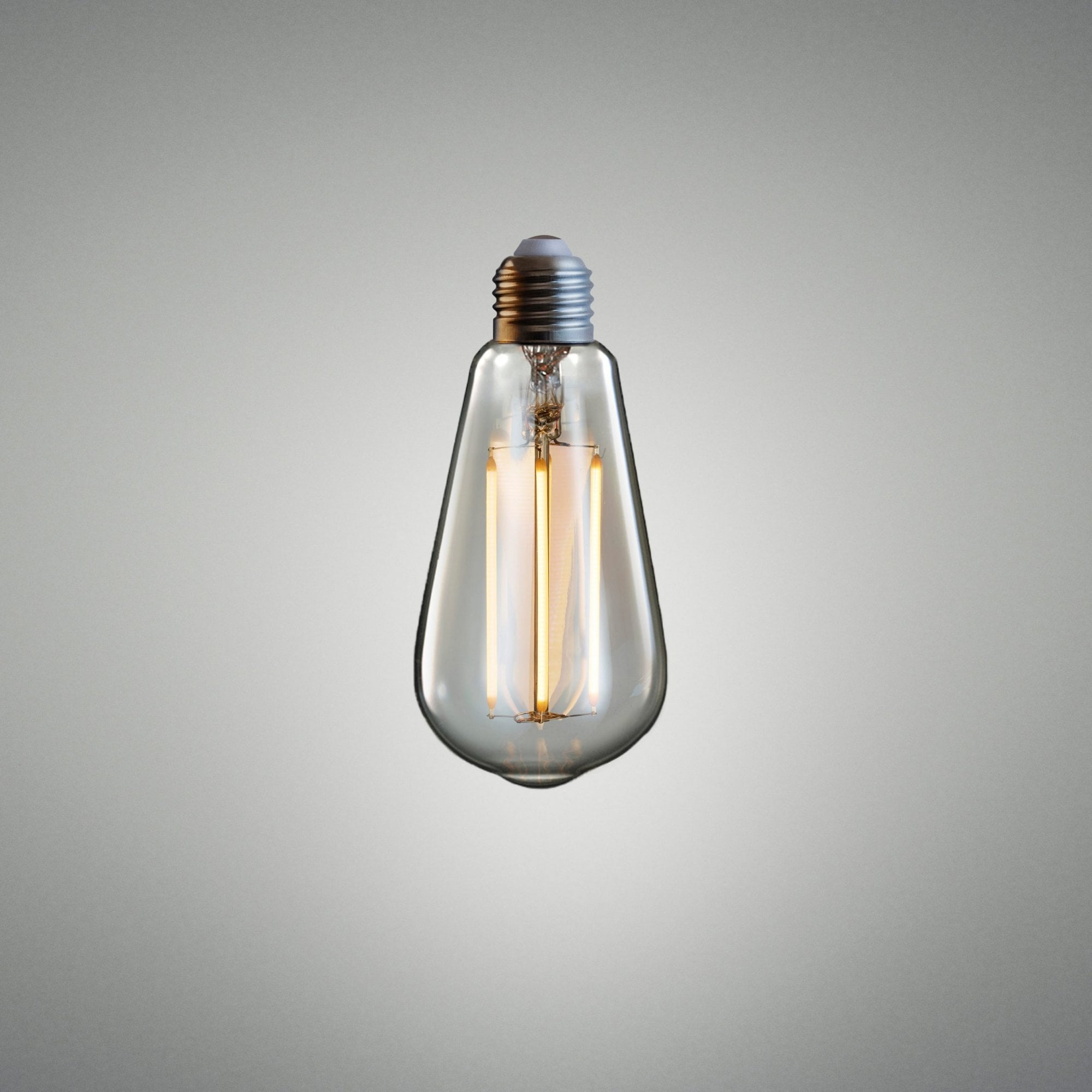 Buster + Punch LED Teardrop Buster Bulb E27 2500k - Dimmable