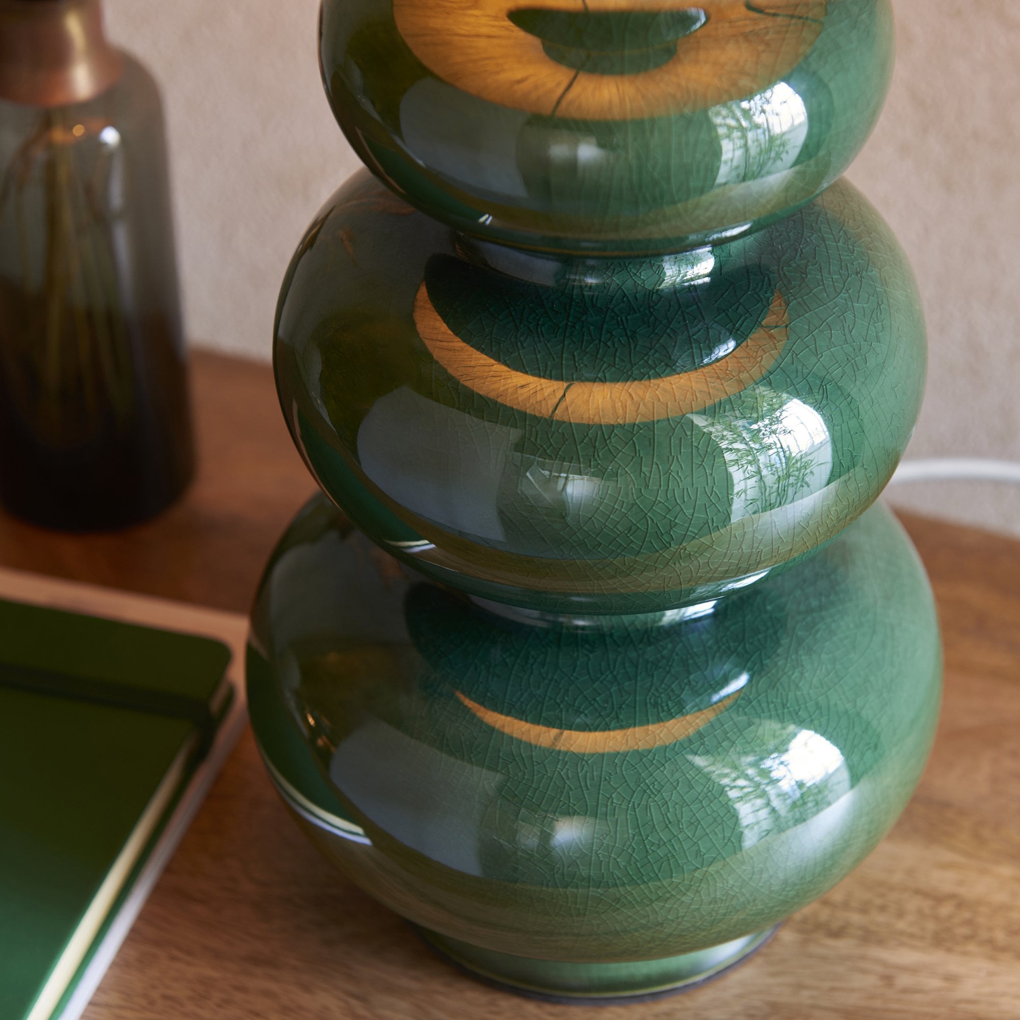 Endon Monroe Single Light Table Lamp - Gloss Green Reactive Glaze & Brushed Aged Brass Plate