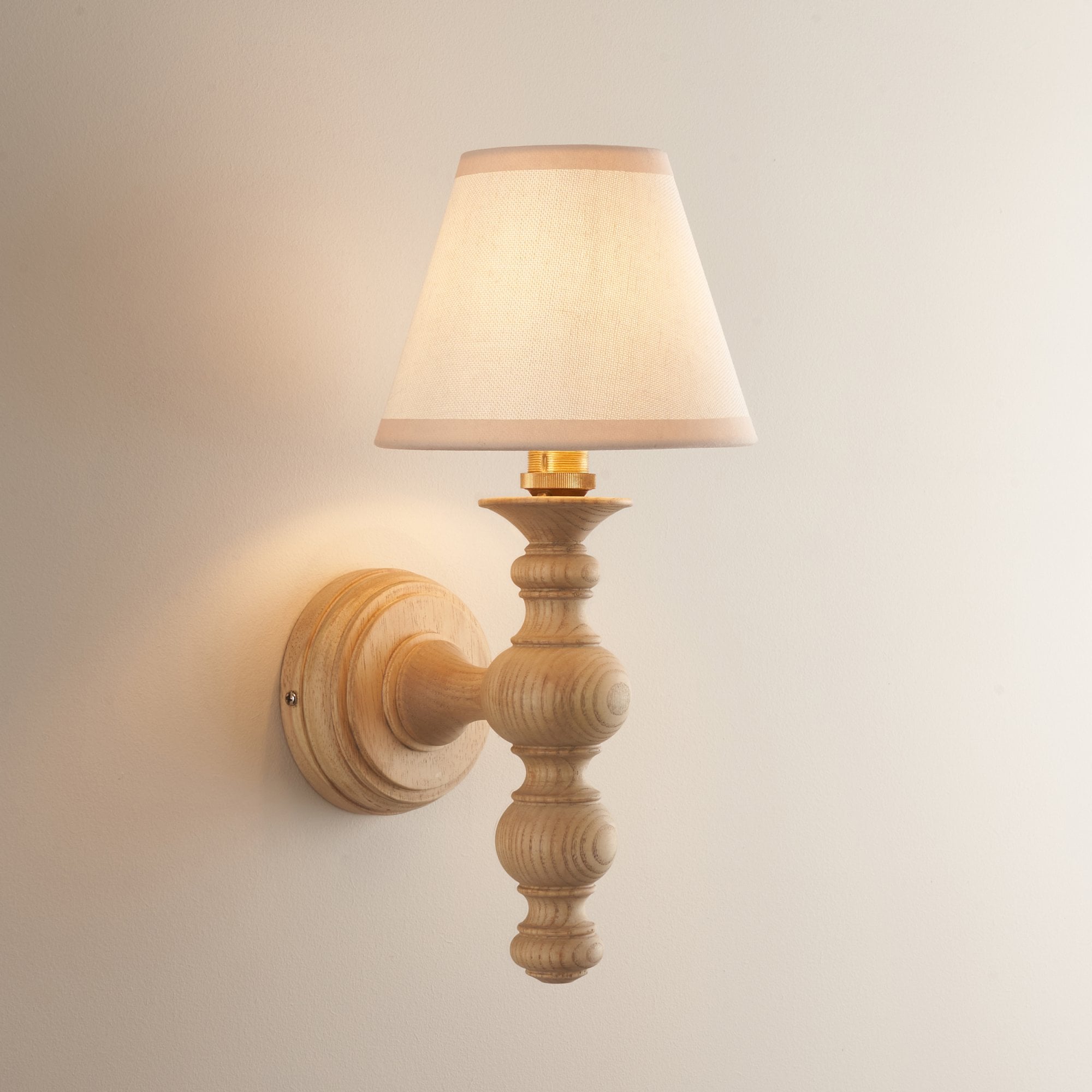 Endon Bibury Wall Light & Ivy 16cm Vintage White Shade