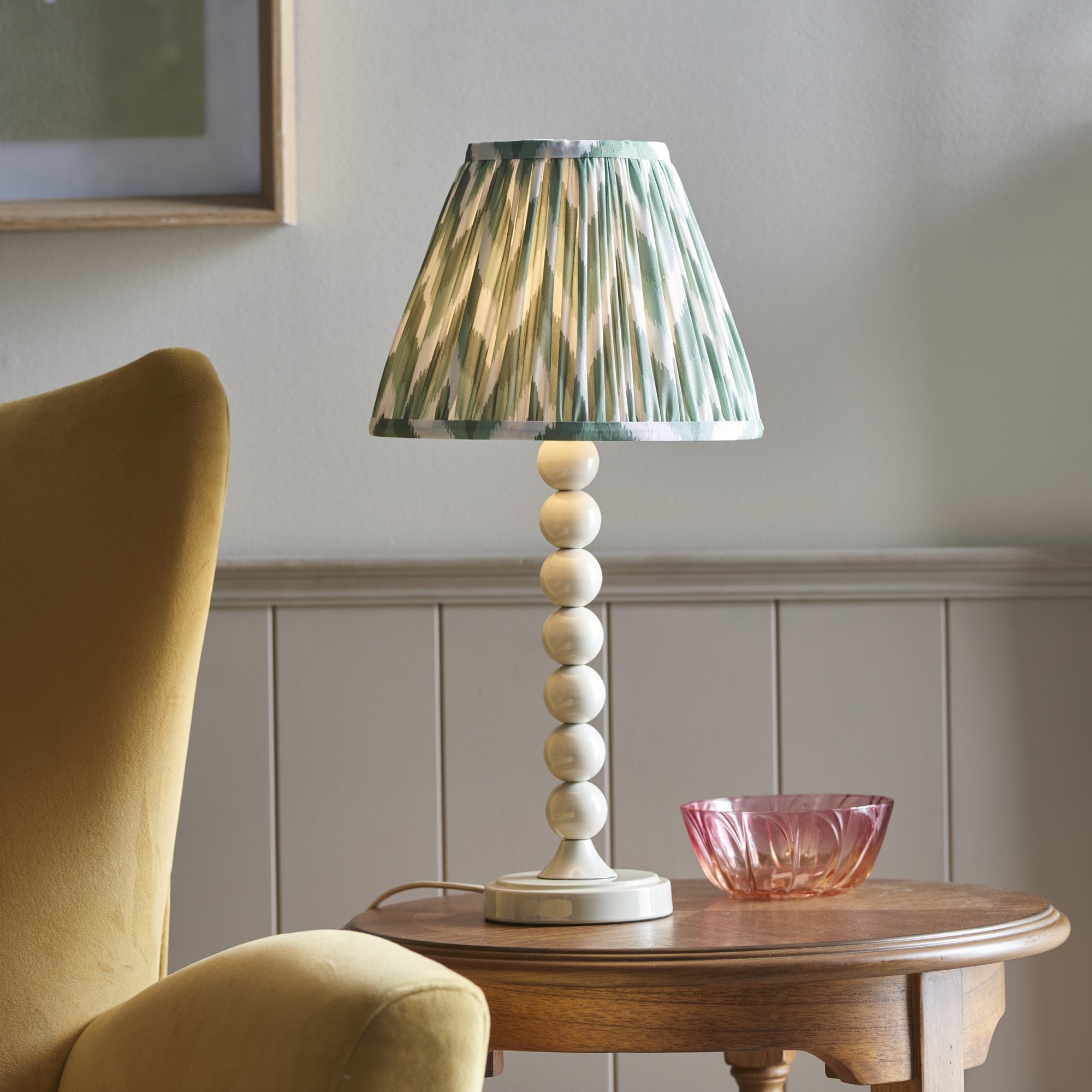 Endon Higgledy Gloss Almond White Table Lamp & Zigzag 25cm Cotswold Green Shade