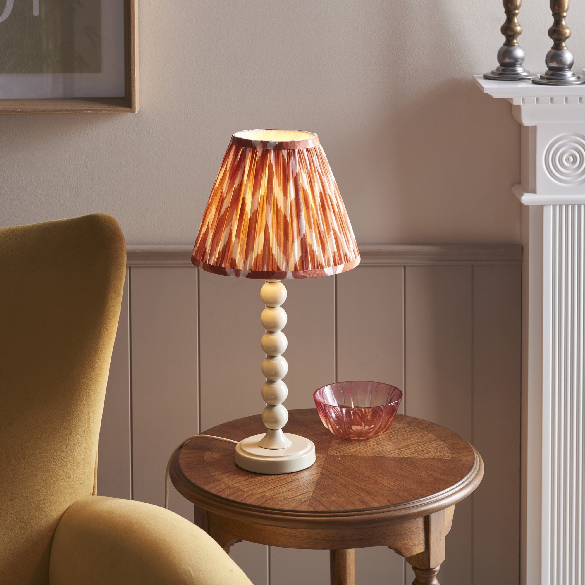 Endon Higgledy Gloss Almond White Table Lamp & Zigzag 25cm Apricot Orange Shade