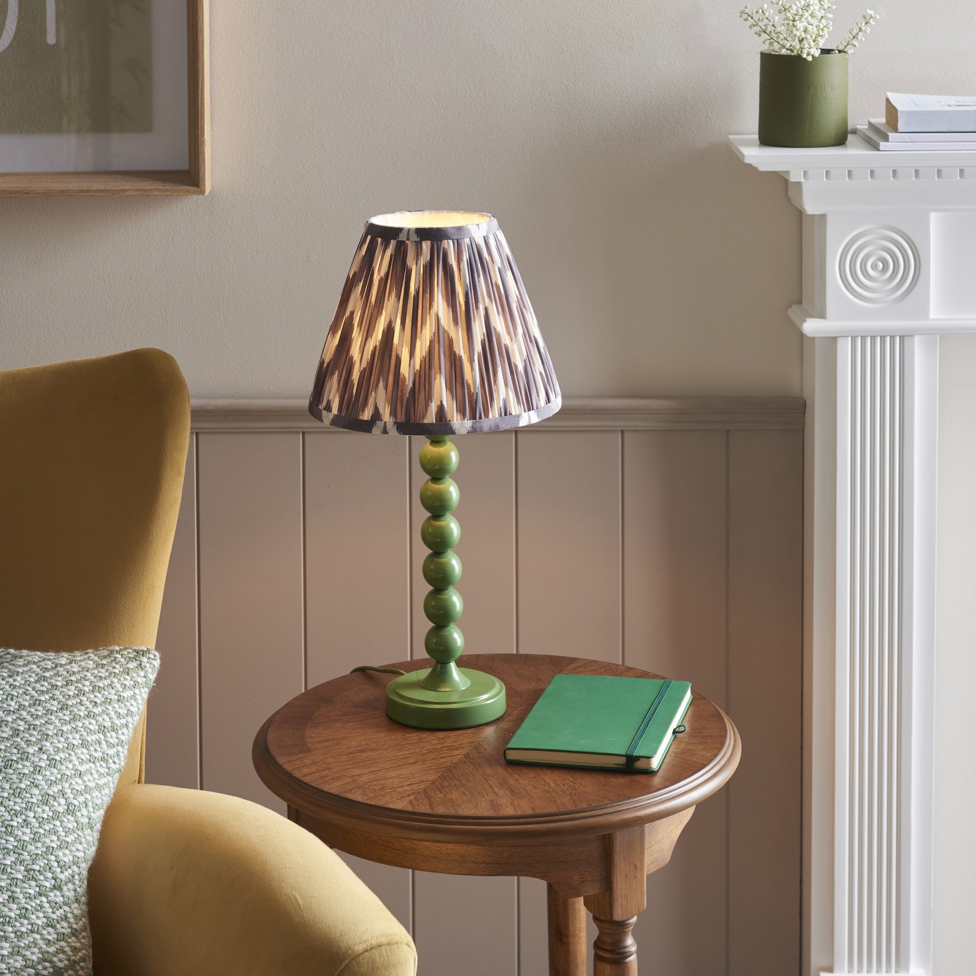 Endon Higgledy Gloss Cotswold Green Table Lamp & Zigzag 25cm Pearl Grey Shade
