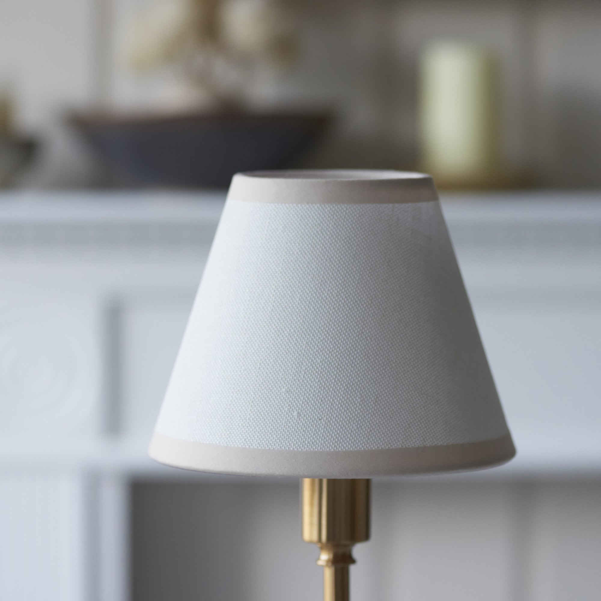 Endon Burley Rechargeable Table Lamp & Ivy 16cm Vintage White Shade
