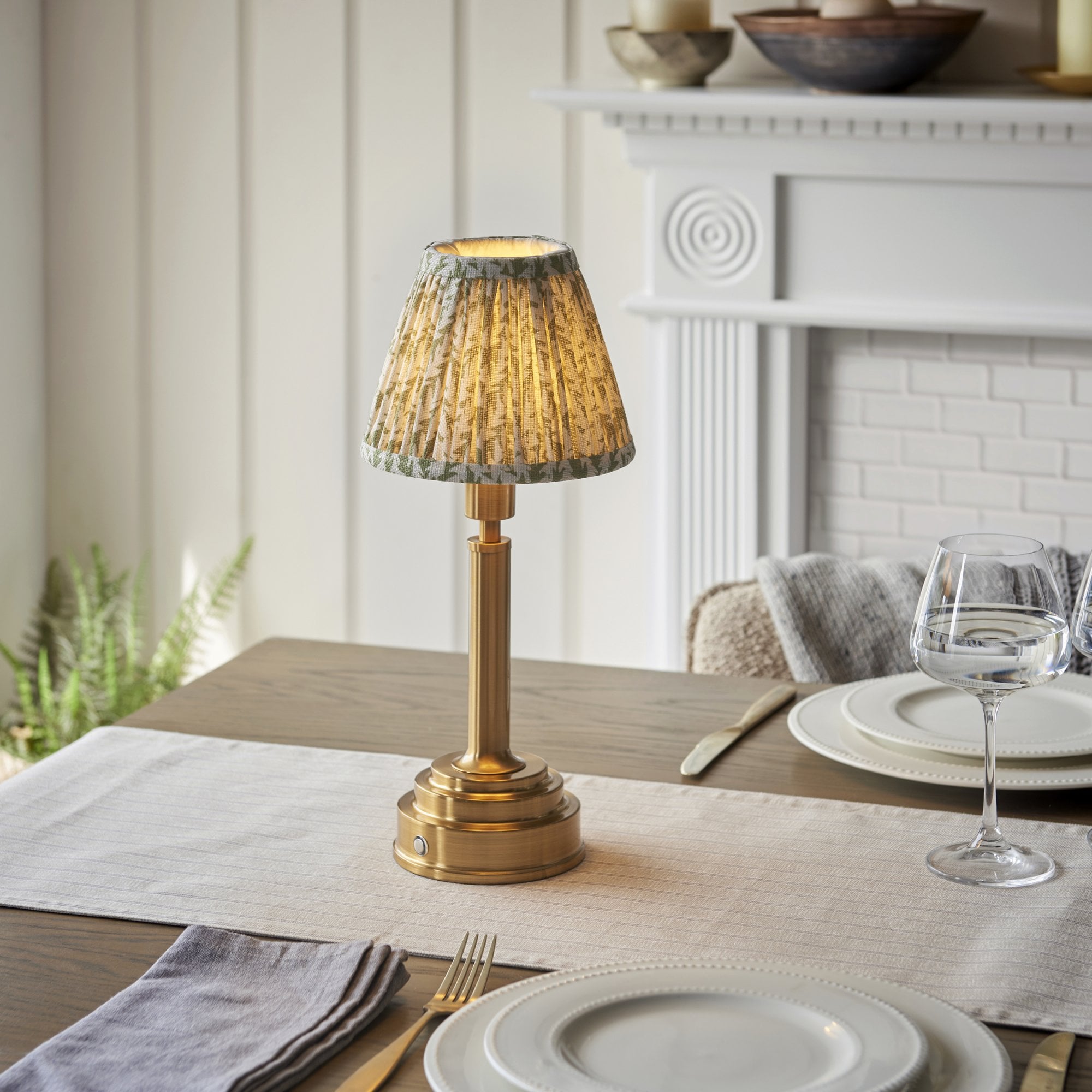Endon Upton Rechargeable Table Lamp & Leaf 16cm Herb Garden Green Shade
