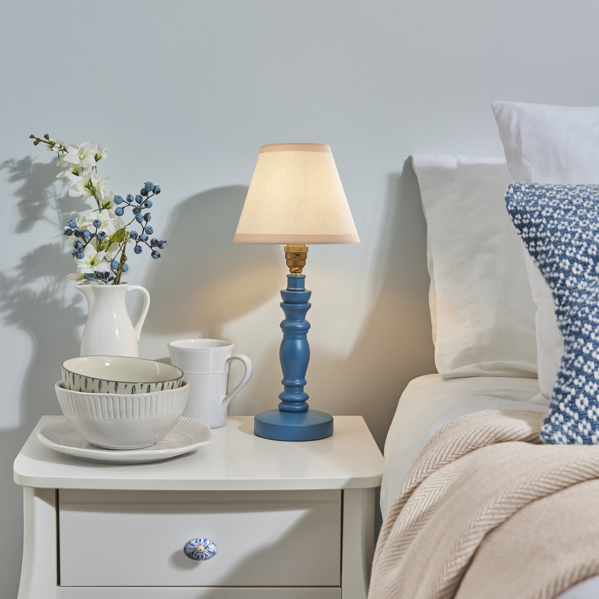 Endon Bibury Satin Marlin Blue Table Lamp & Ivy 16cm Vintage White Shade